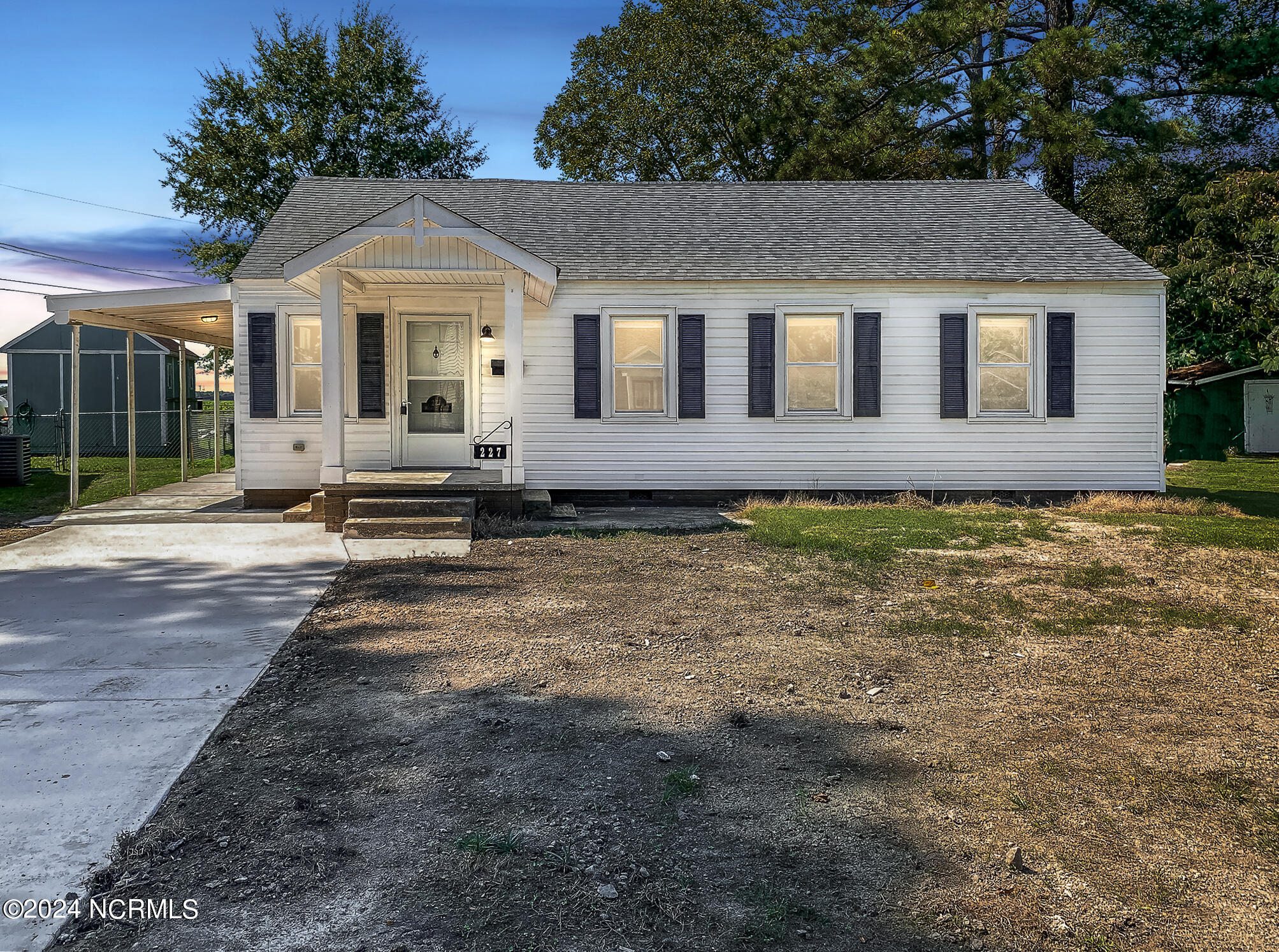 227 Woodland Circle Property Photo 1