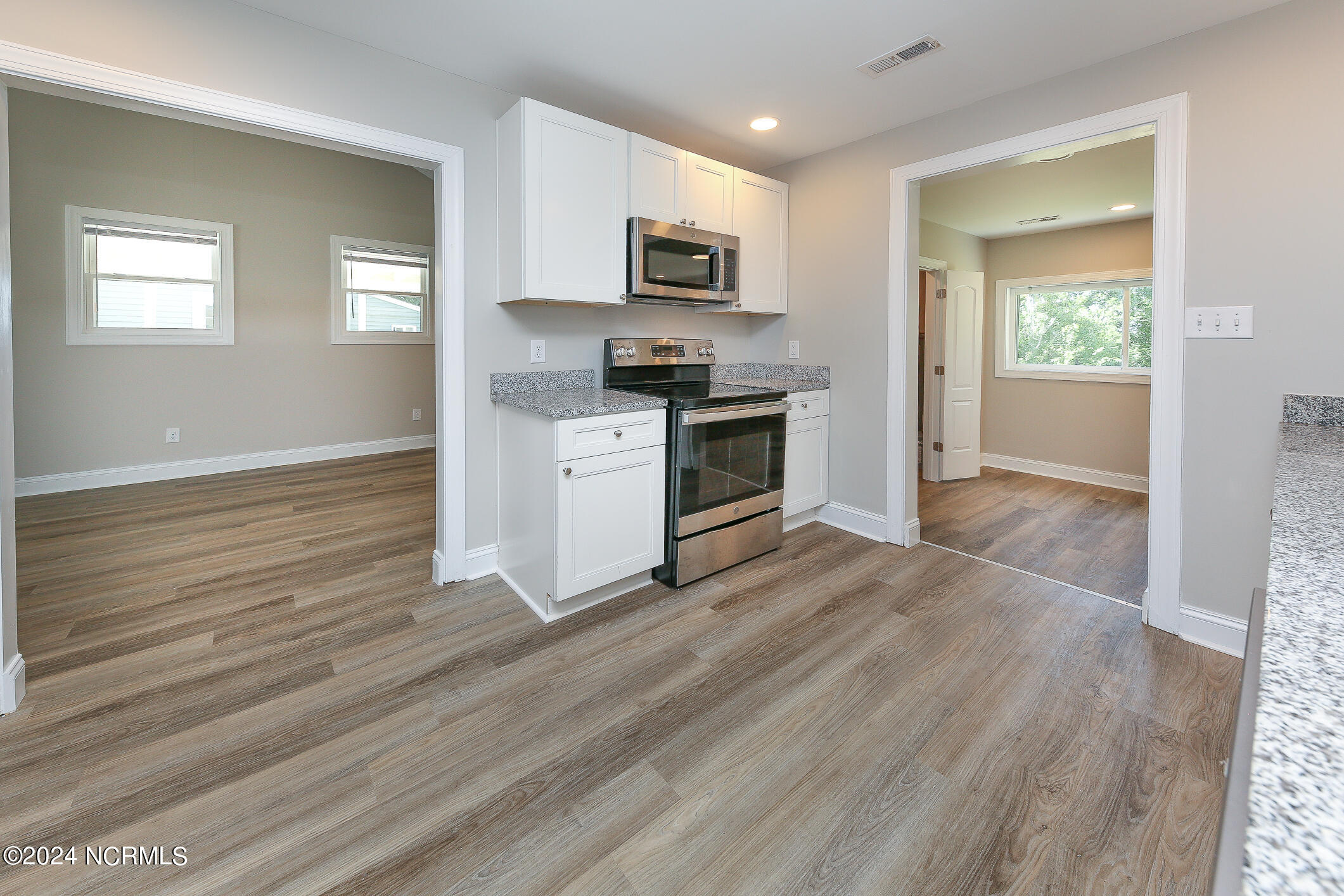 227 Woodland Circle Property Photo 8