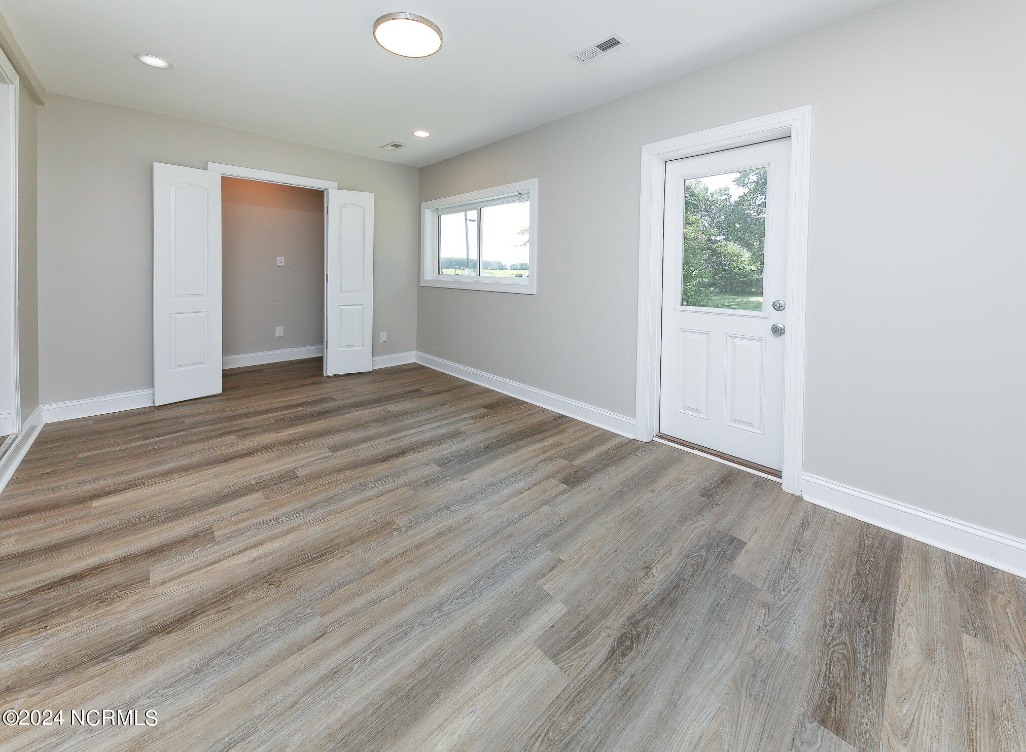 227 Woodland Circle Property Photo 13