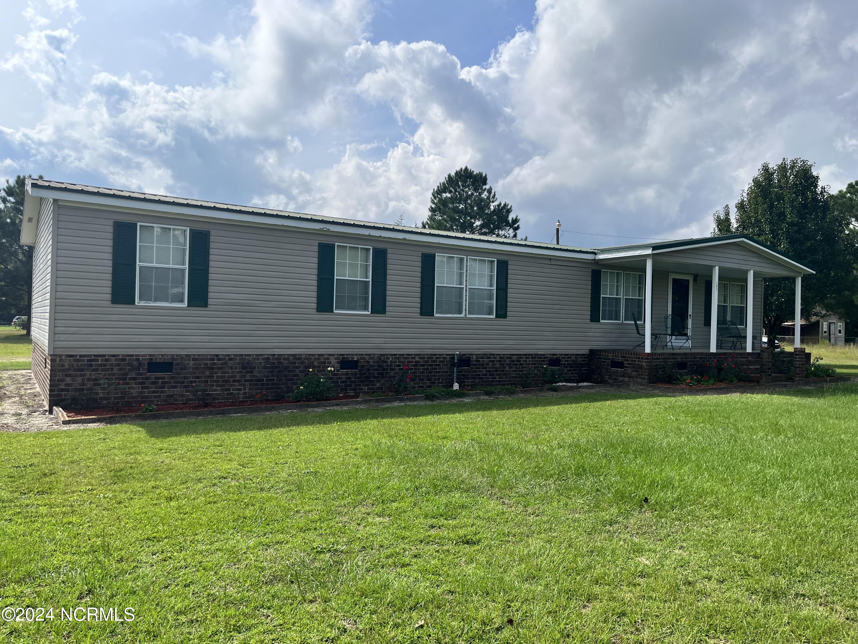 102 Flying Eagle Drive Property Photo 3