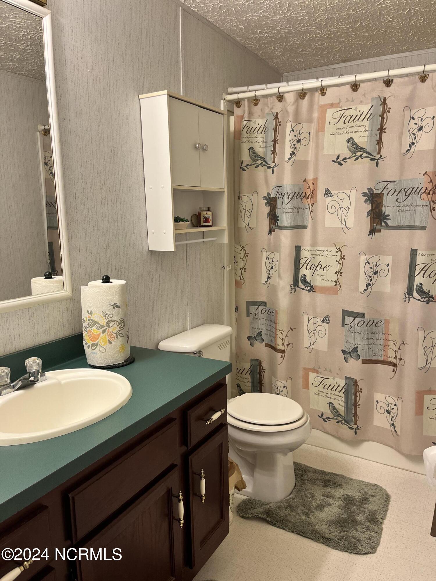 102 Flying Eagle Drive Property Photo 15