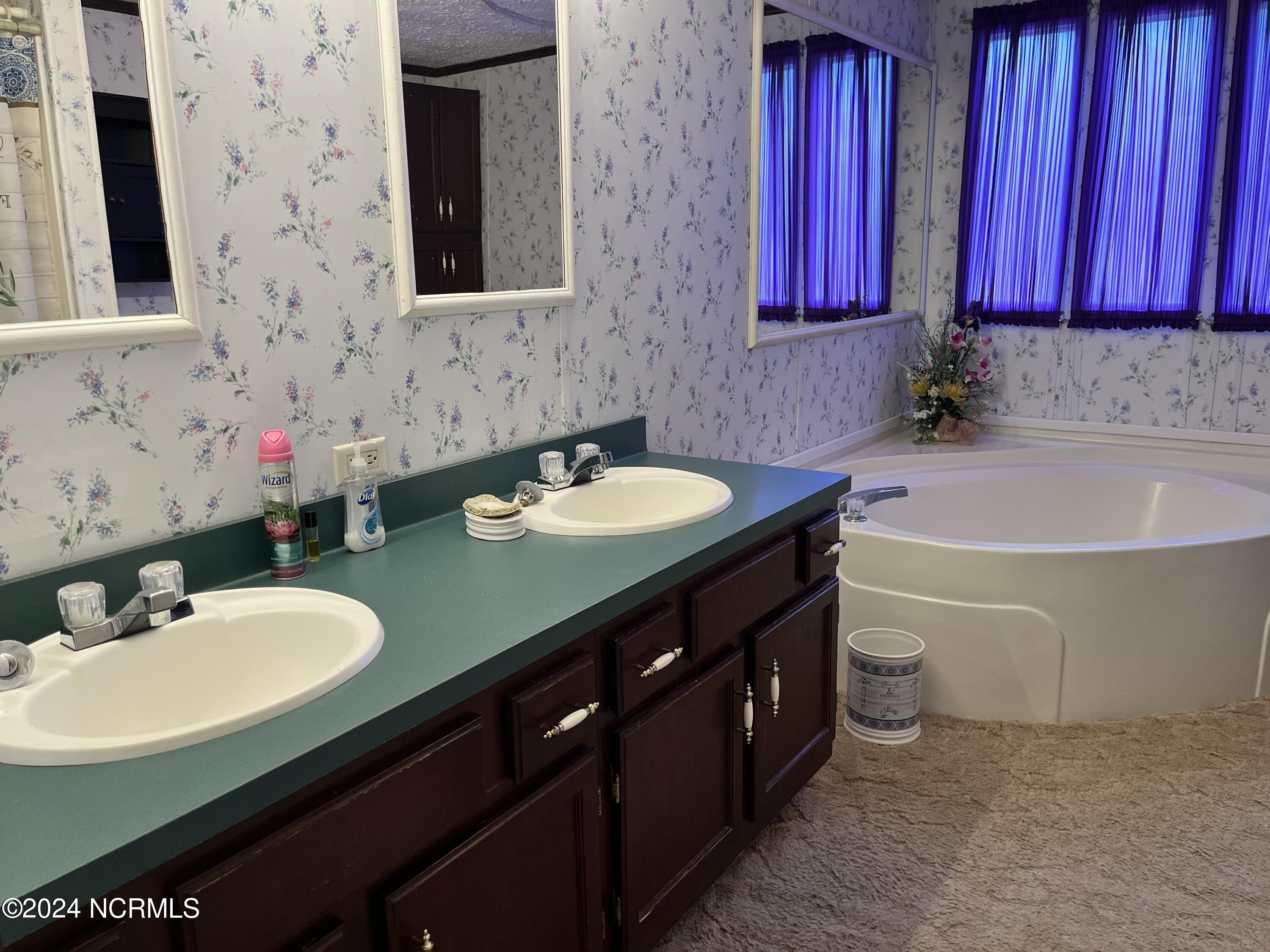 102 Flying Eagle Drive Property Photo 16