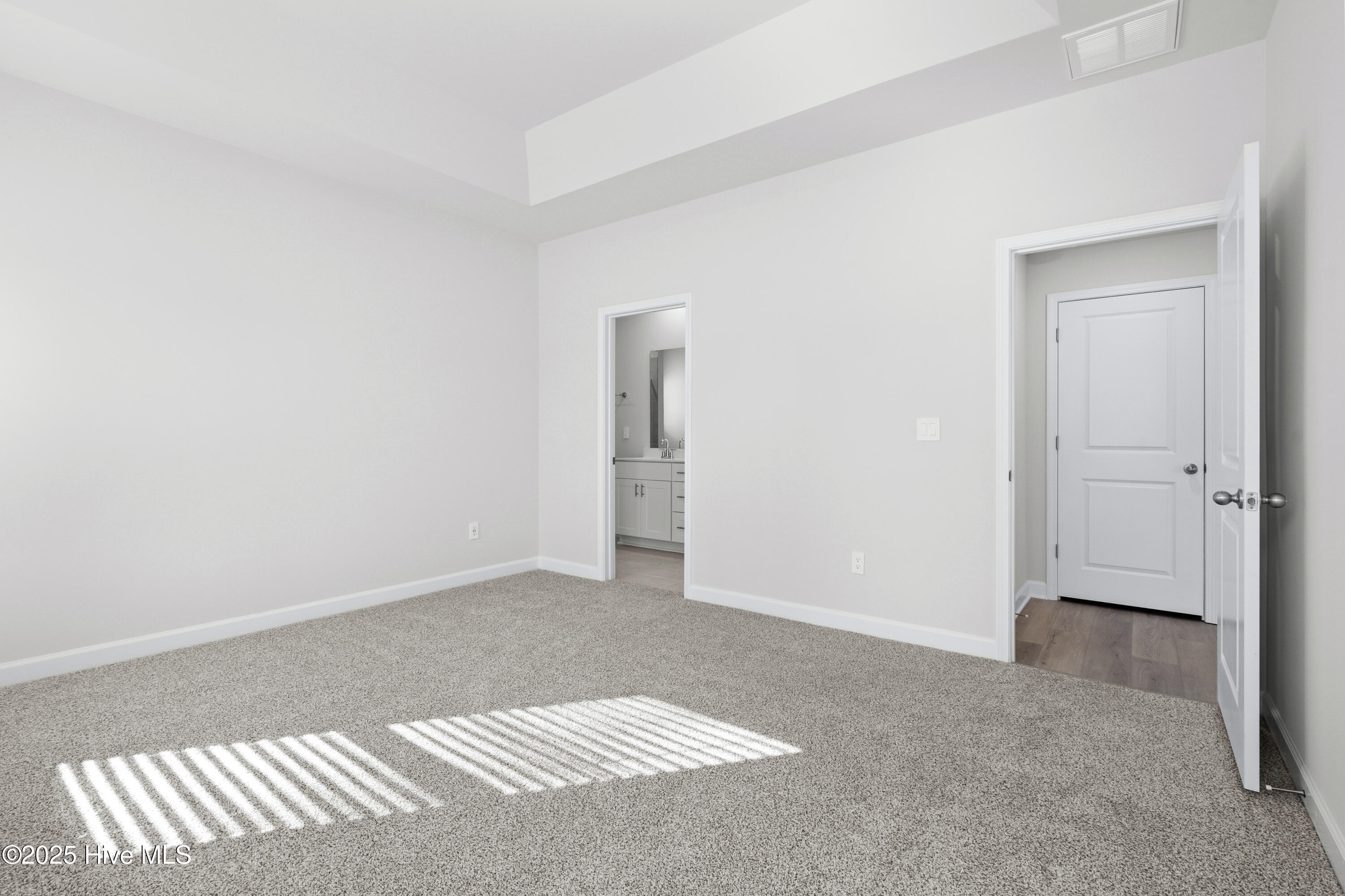 623 Blackthorne Circle Property Photo 20