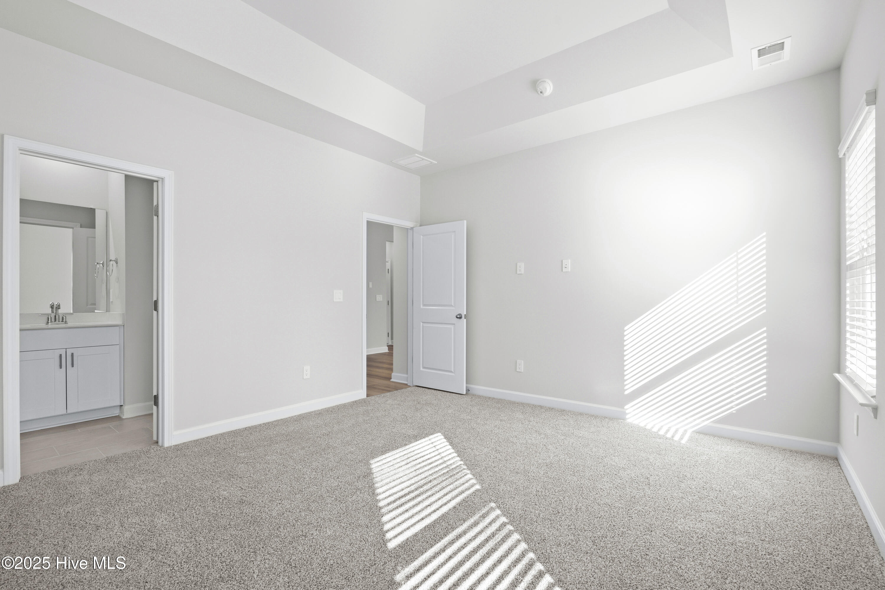 623 Blackthorne Circle Property Photo 21