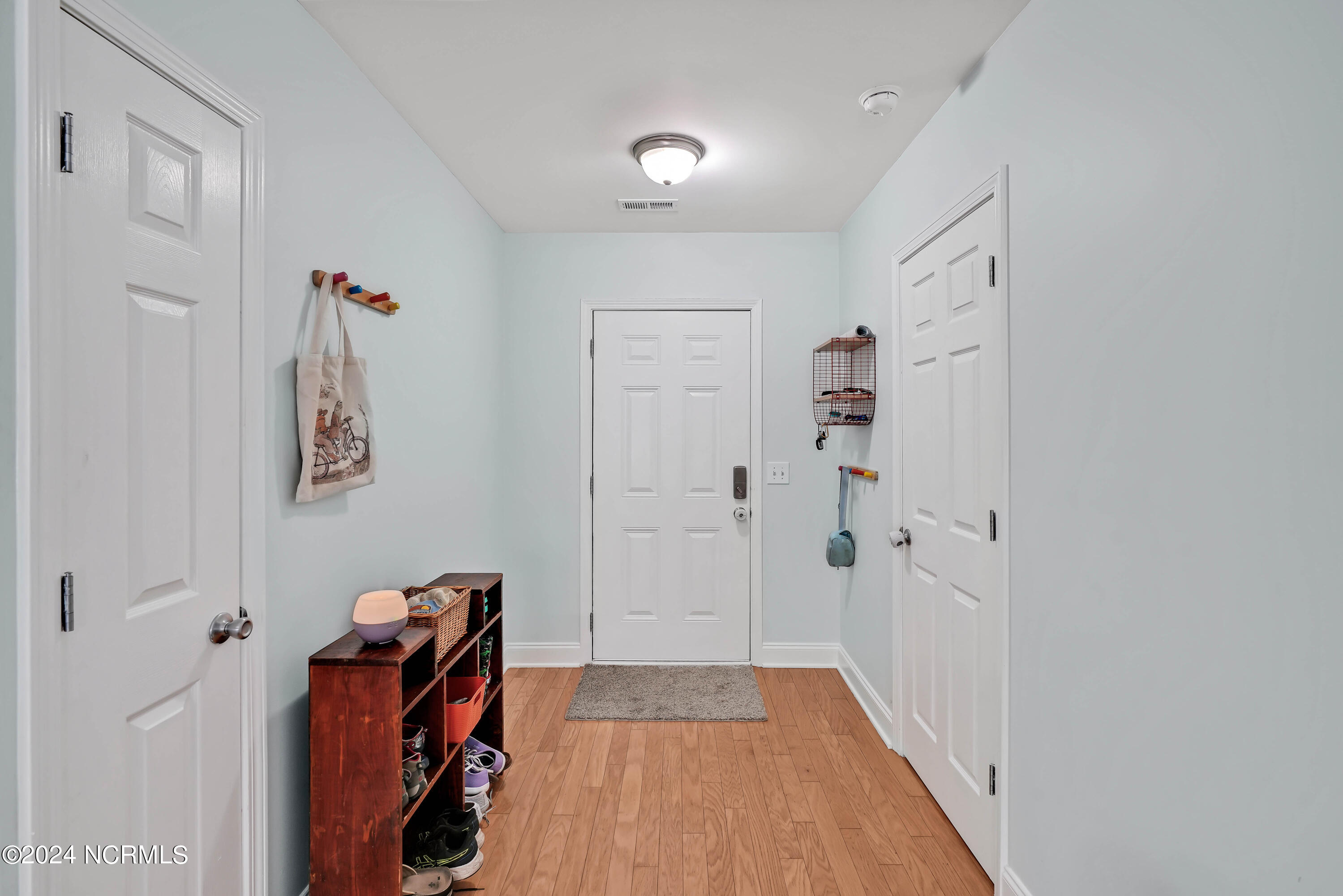 737 Windgate Drive Property Photo 4
