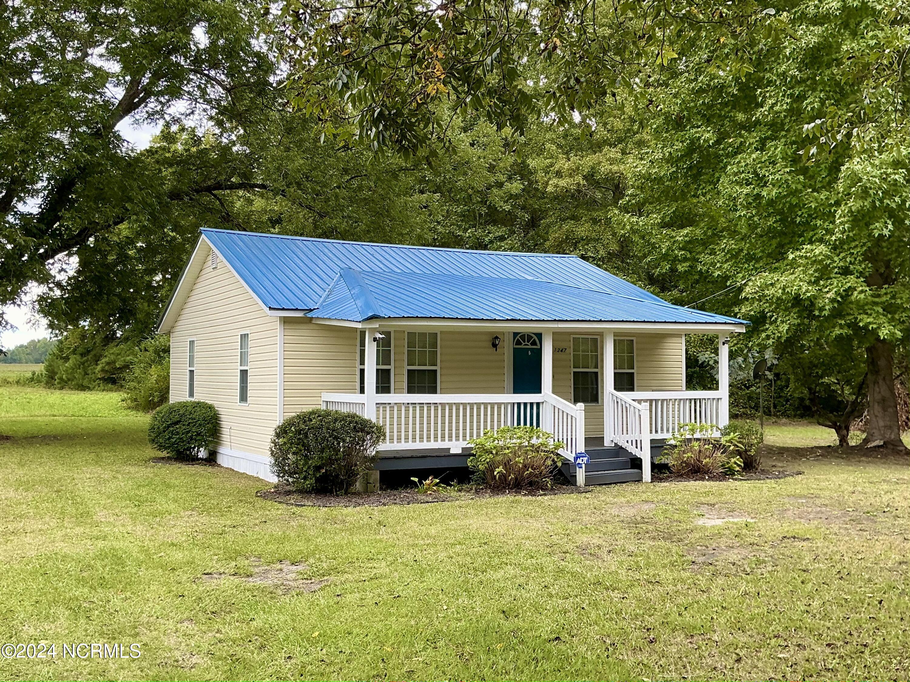 1347 Virginia Road Property Photo 1
