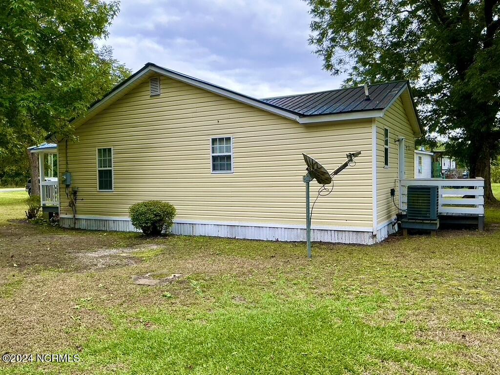 1347 Virginia Road Property Photo 4