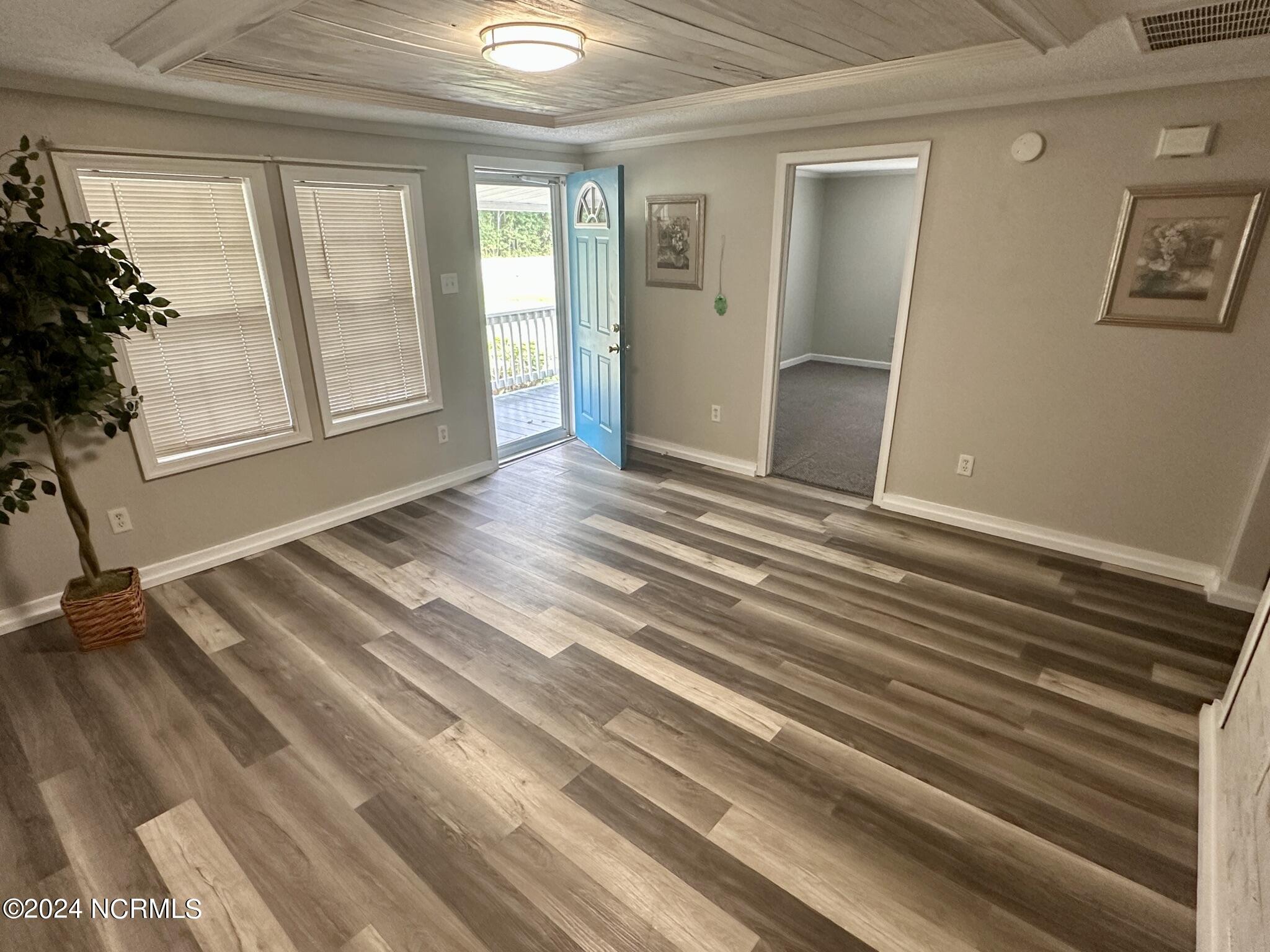 1347 Virginia Road Property Photo 8