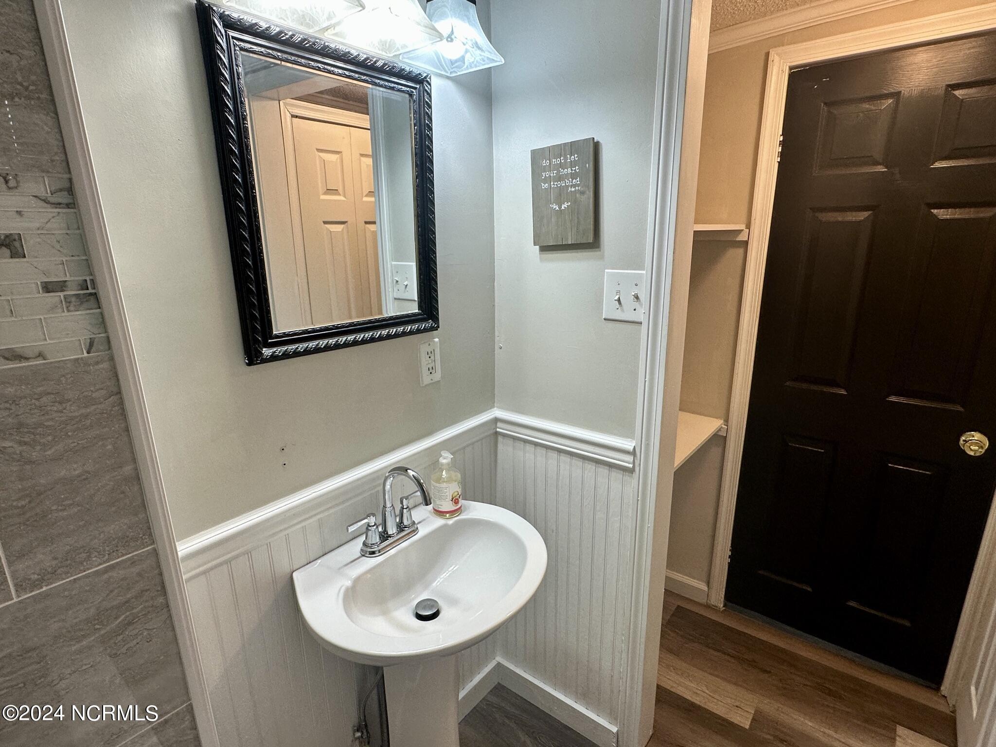 1347 Virginia Road Property Photo 18