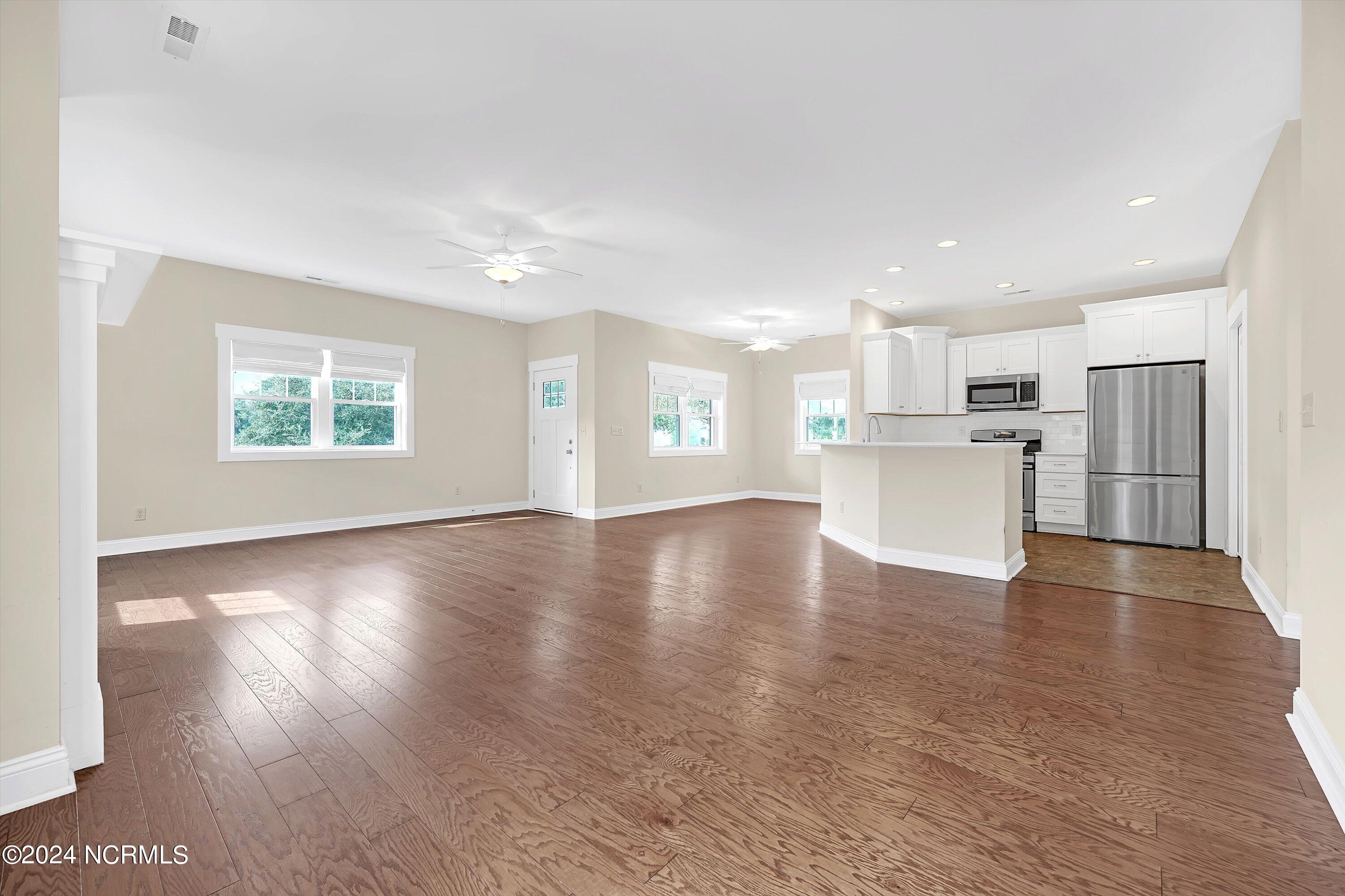 5972 Gray Squirrel Path Property Photo 6