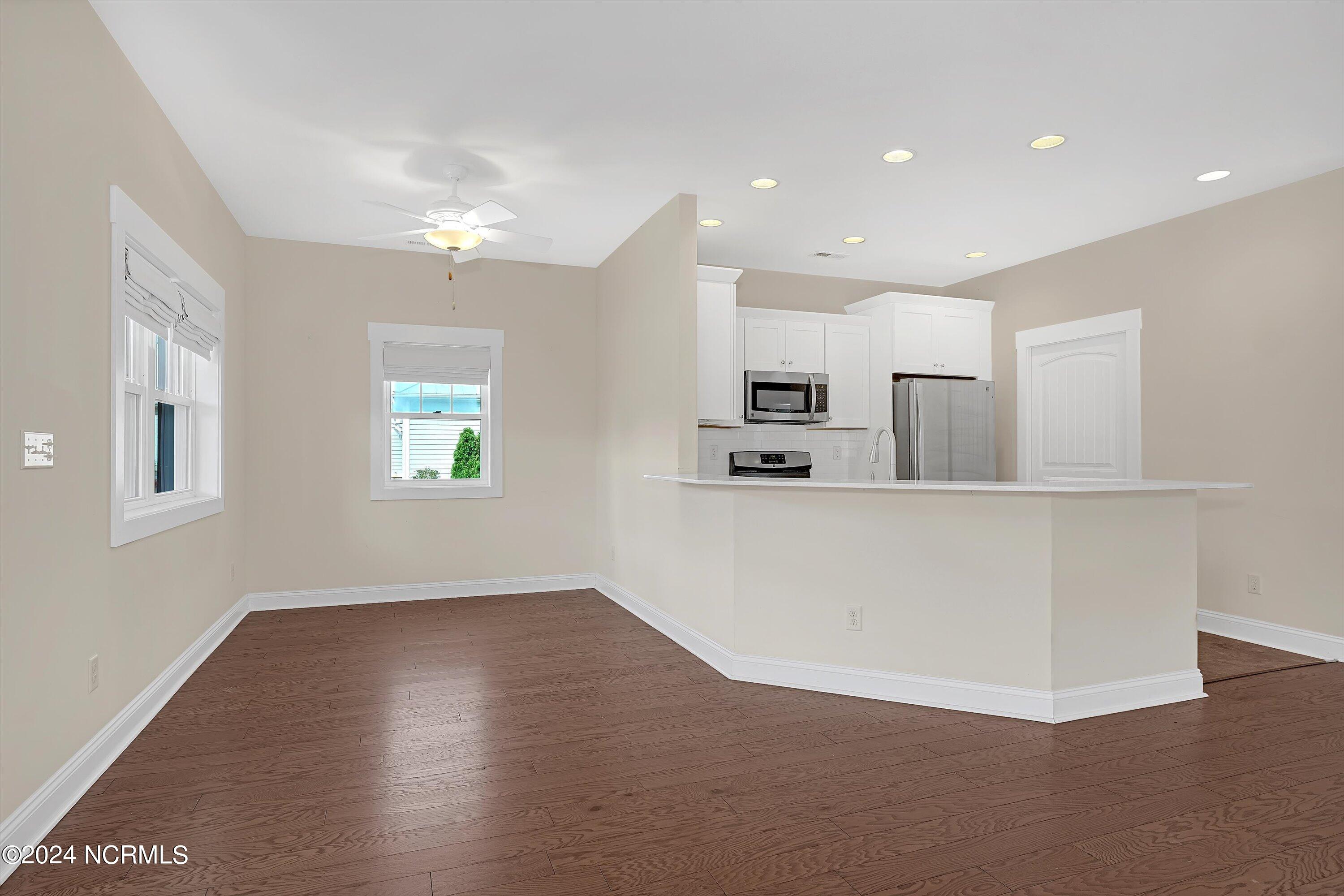 5972 Gray Squirrel Path Property Photo 7