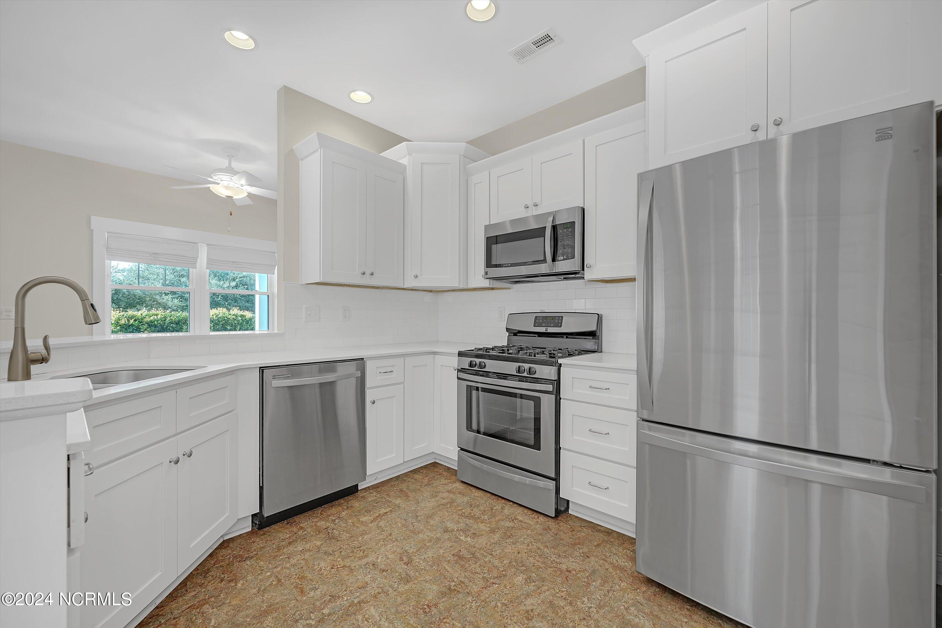 5972 Gray Squirrel Path Property Photo 11