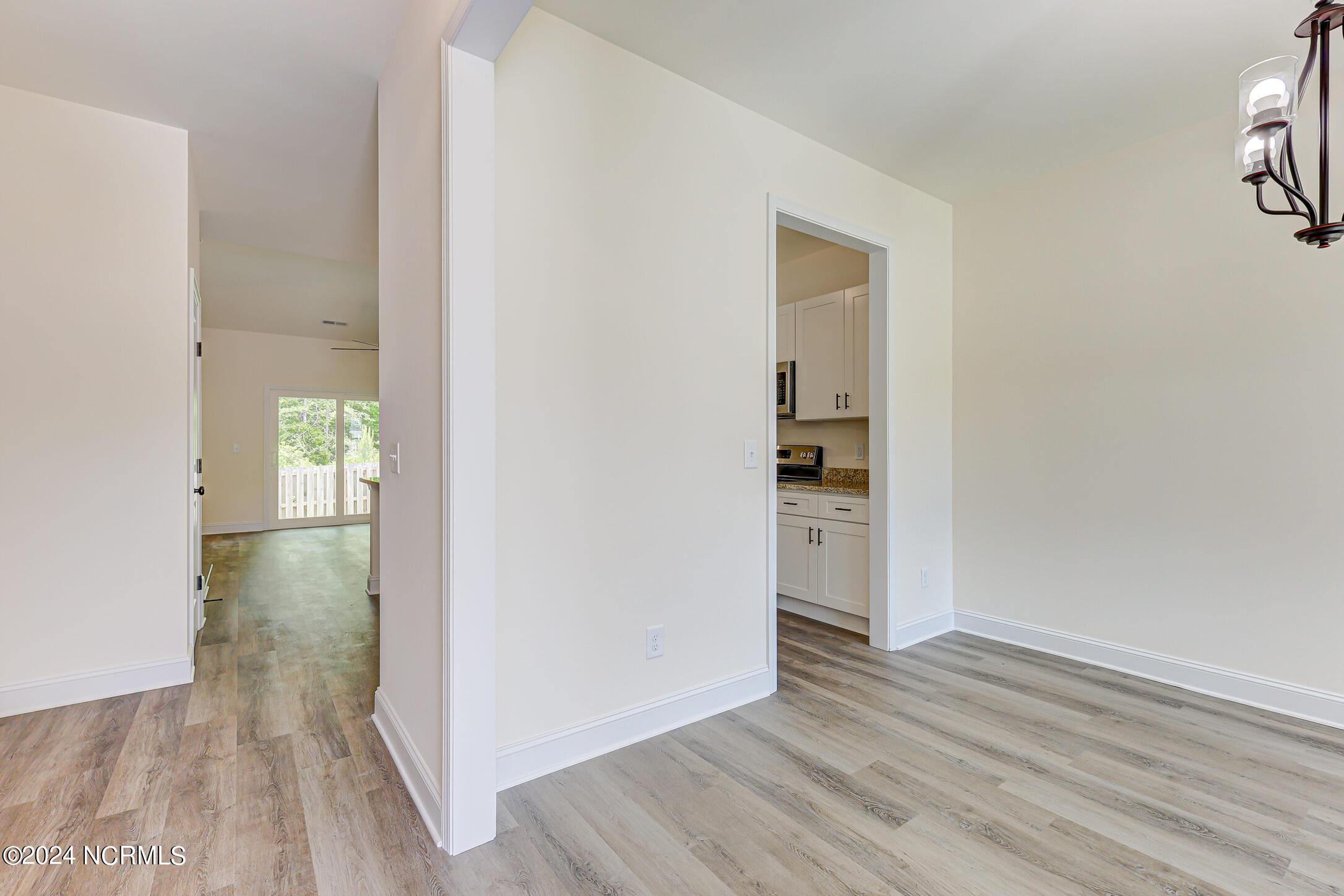 554 Timbercrest Circle Property Photo 5