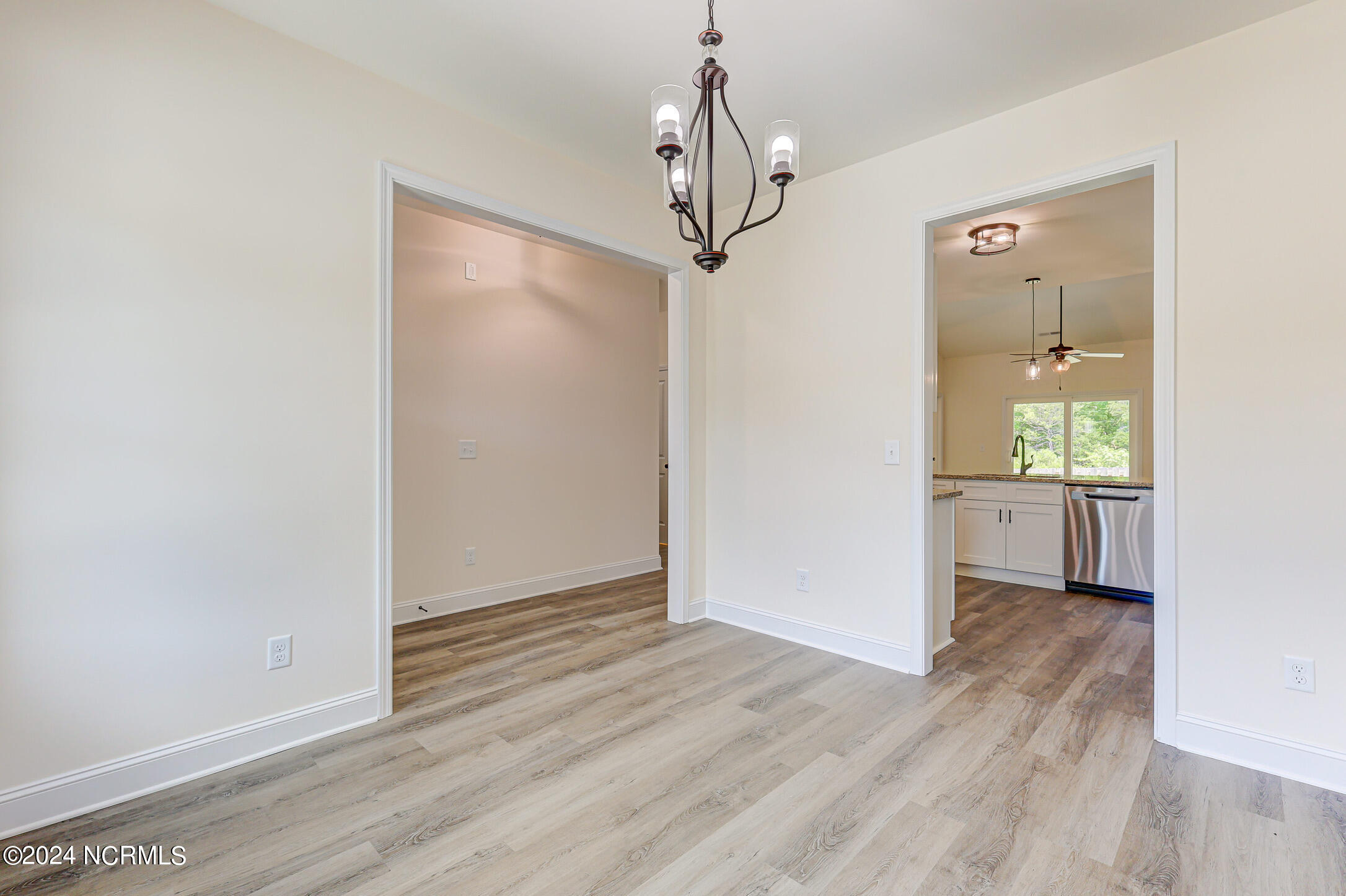 554 Timbercrest Circle Property Photo 7
