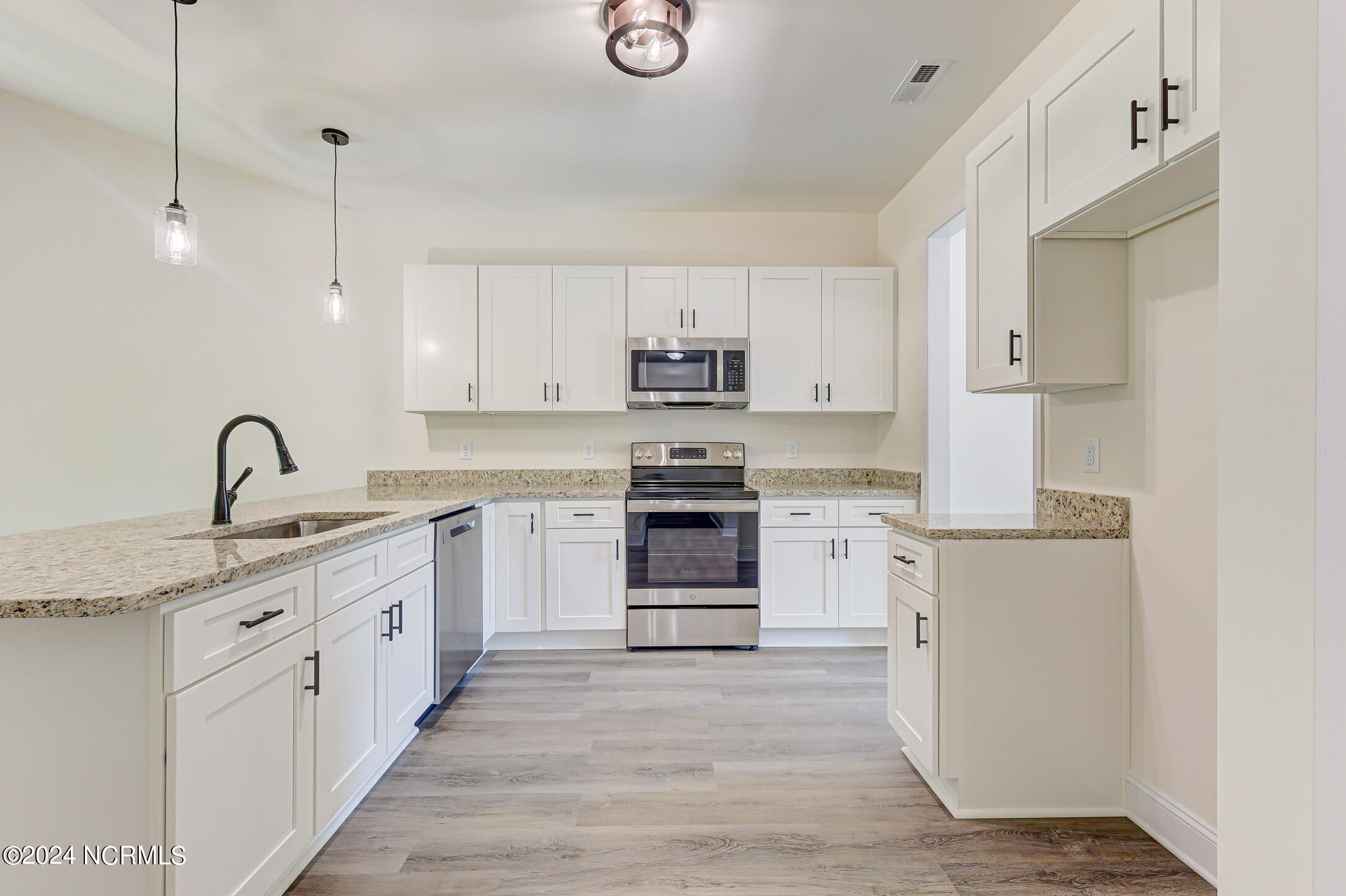 554 Timbercrest Circle Property Photo 11