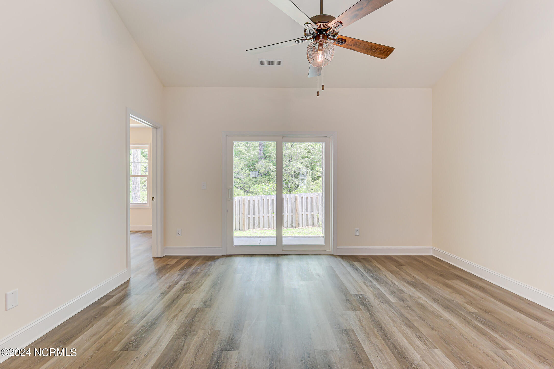 554 Timbercrest Circle Property Photo 17