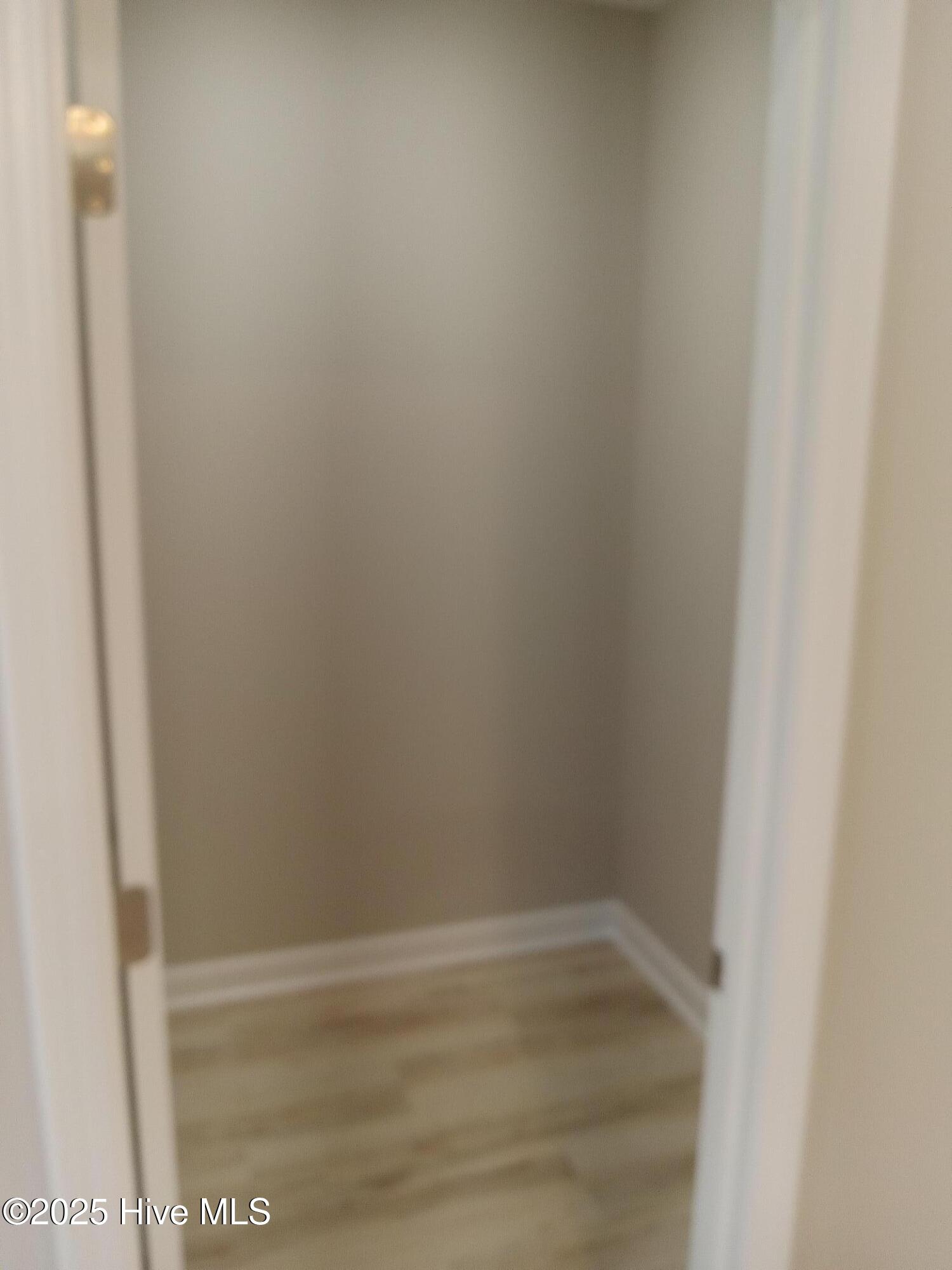 941 Hickman Road Property Photo 14