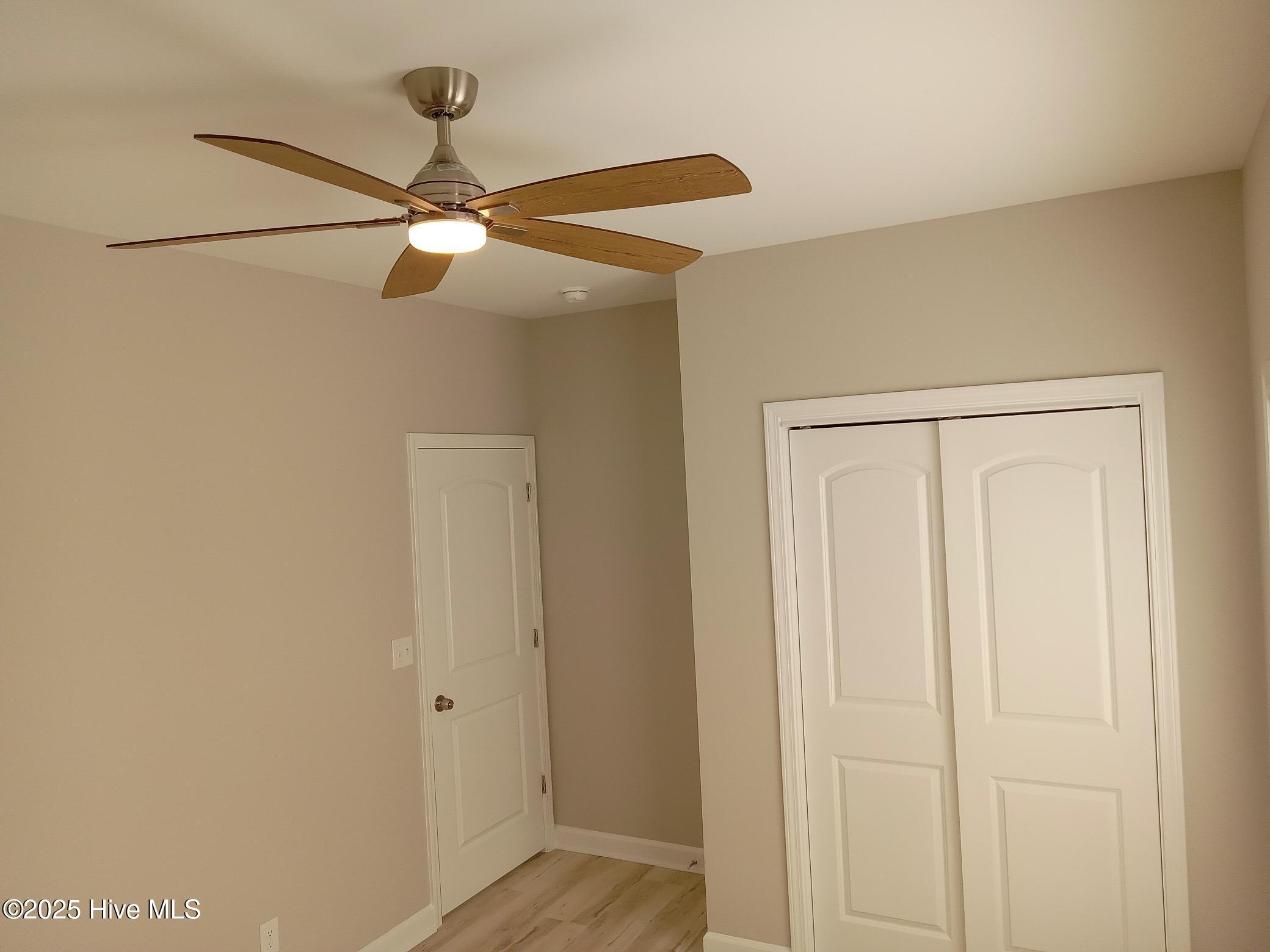 941 Hickman Road Property Photo 19