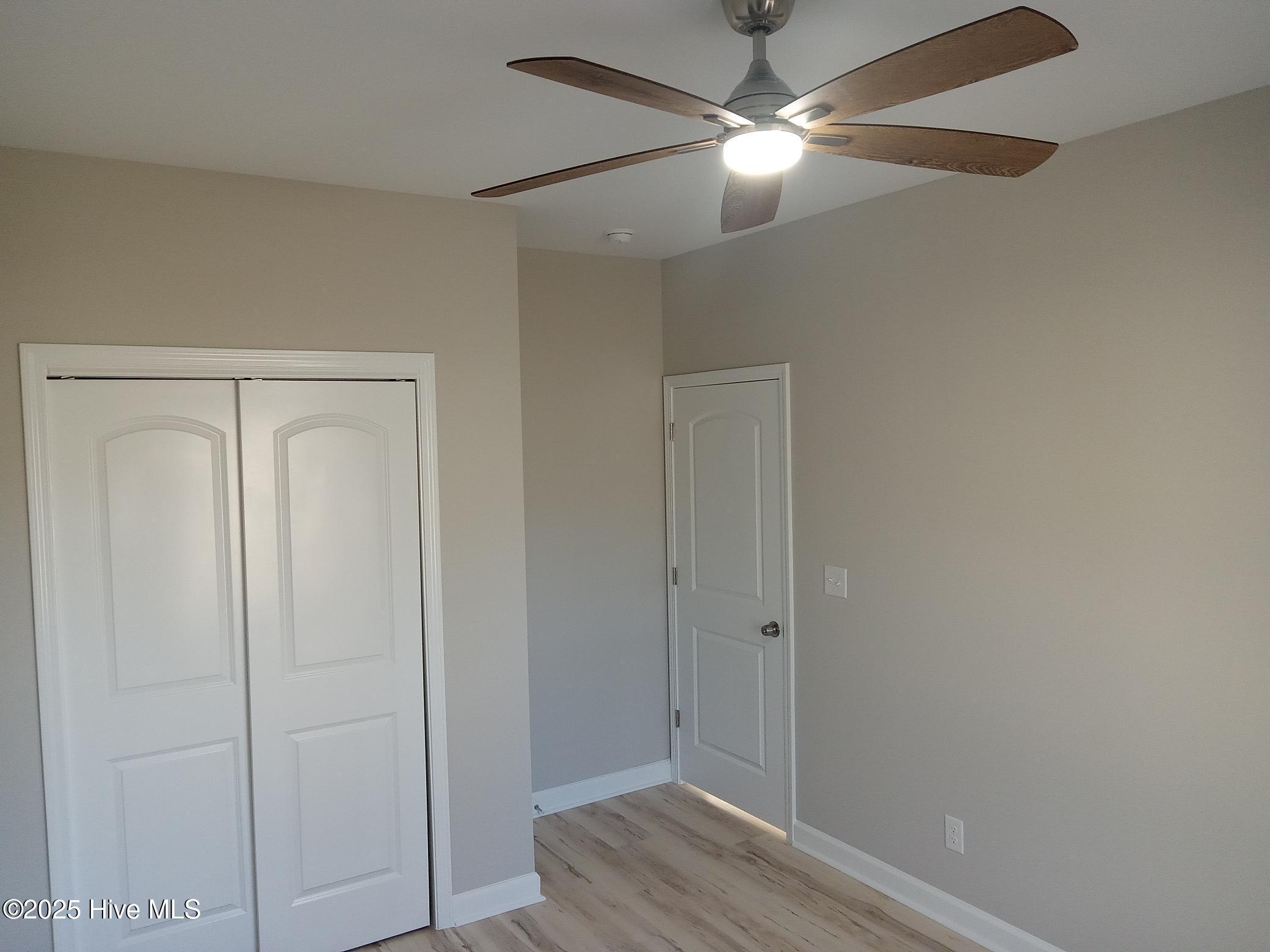 941 Hickman Road Property Photo 21