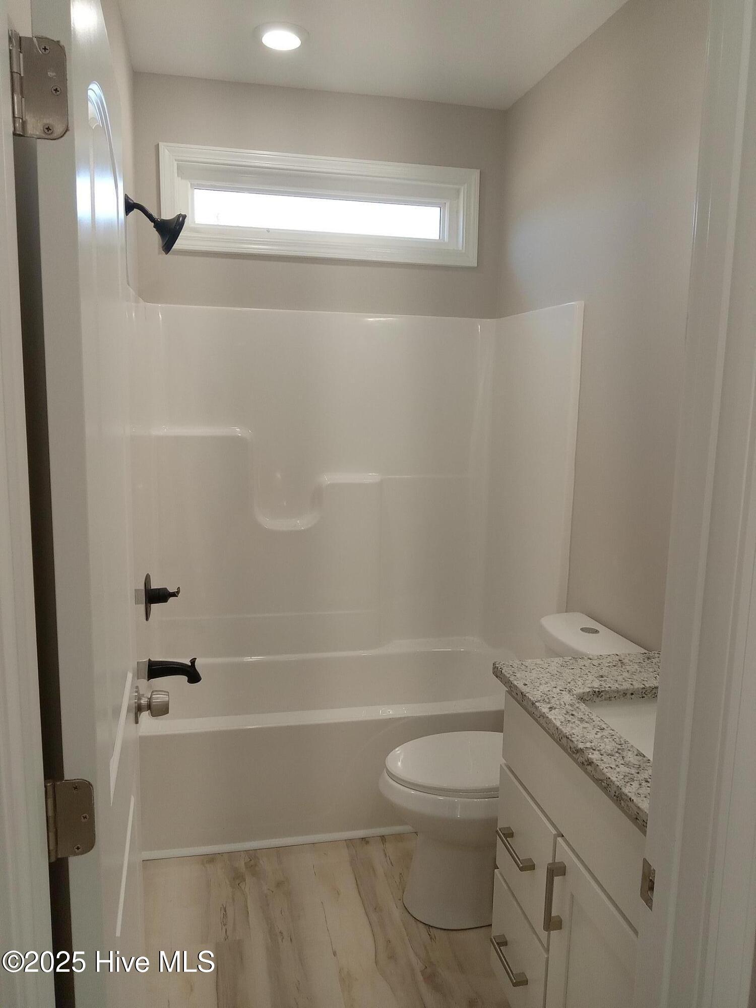 941 Hickman Road Property Photo 22