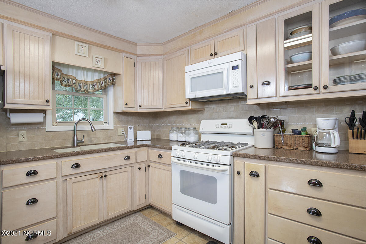 344 Russells Creek Road Property Photo 9