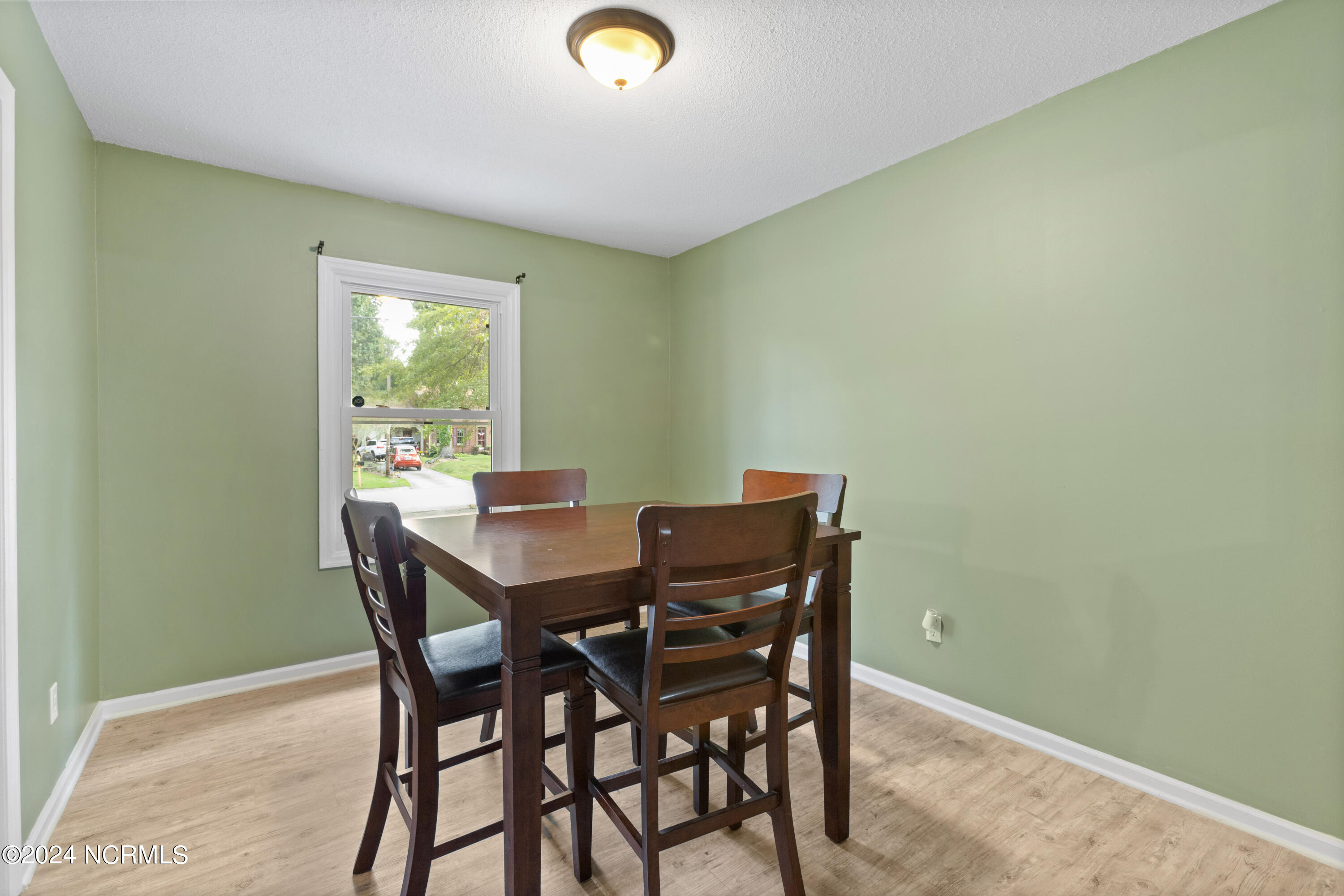 503 Dewitt Street Property Photo 7