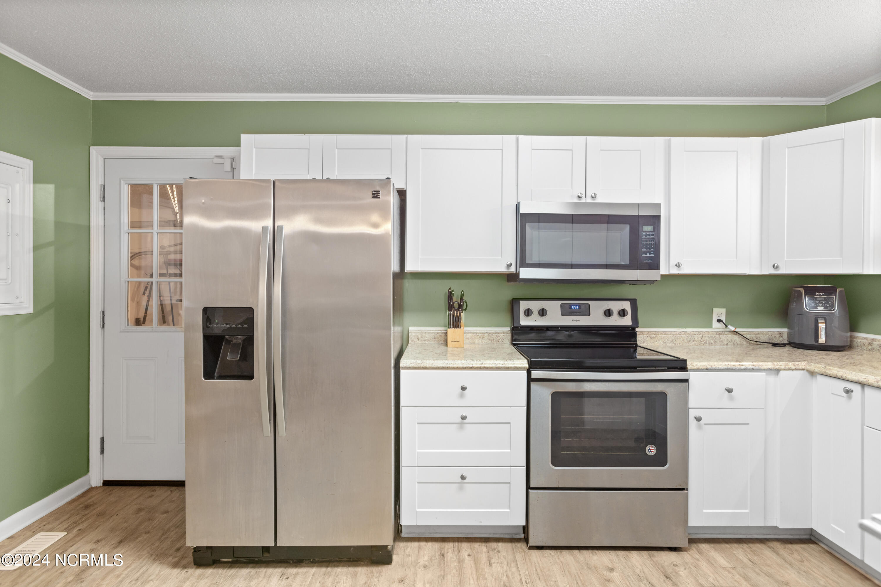 503 Dewitt Street Property Photo 11
