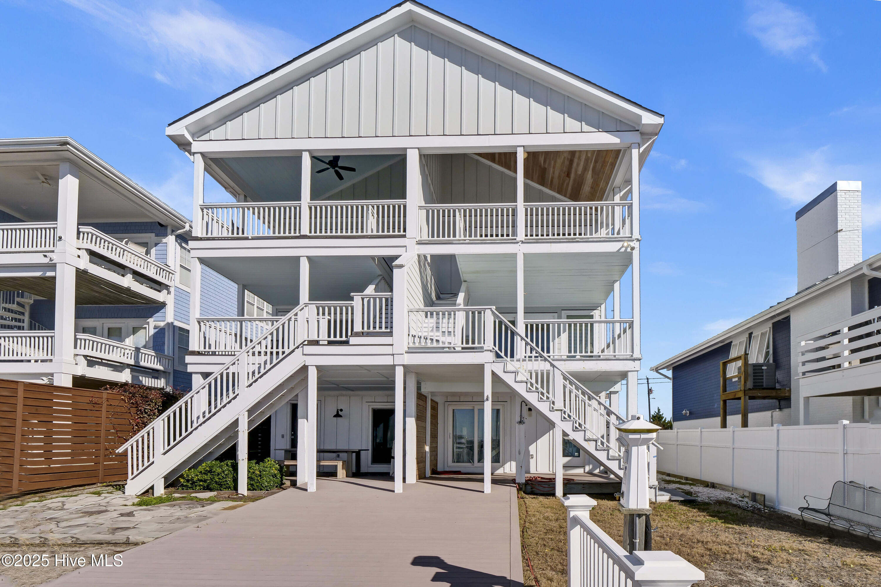 440 Causeway Drive B Property Photo 4