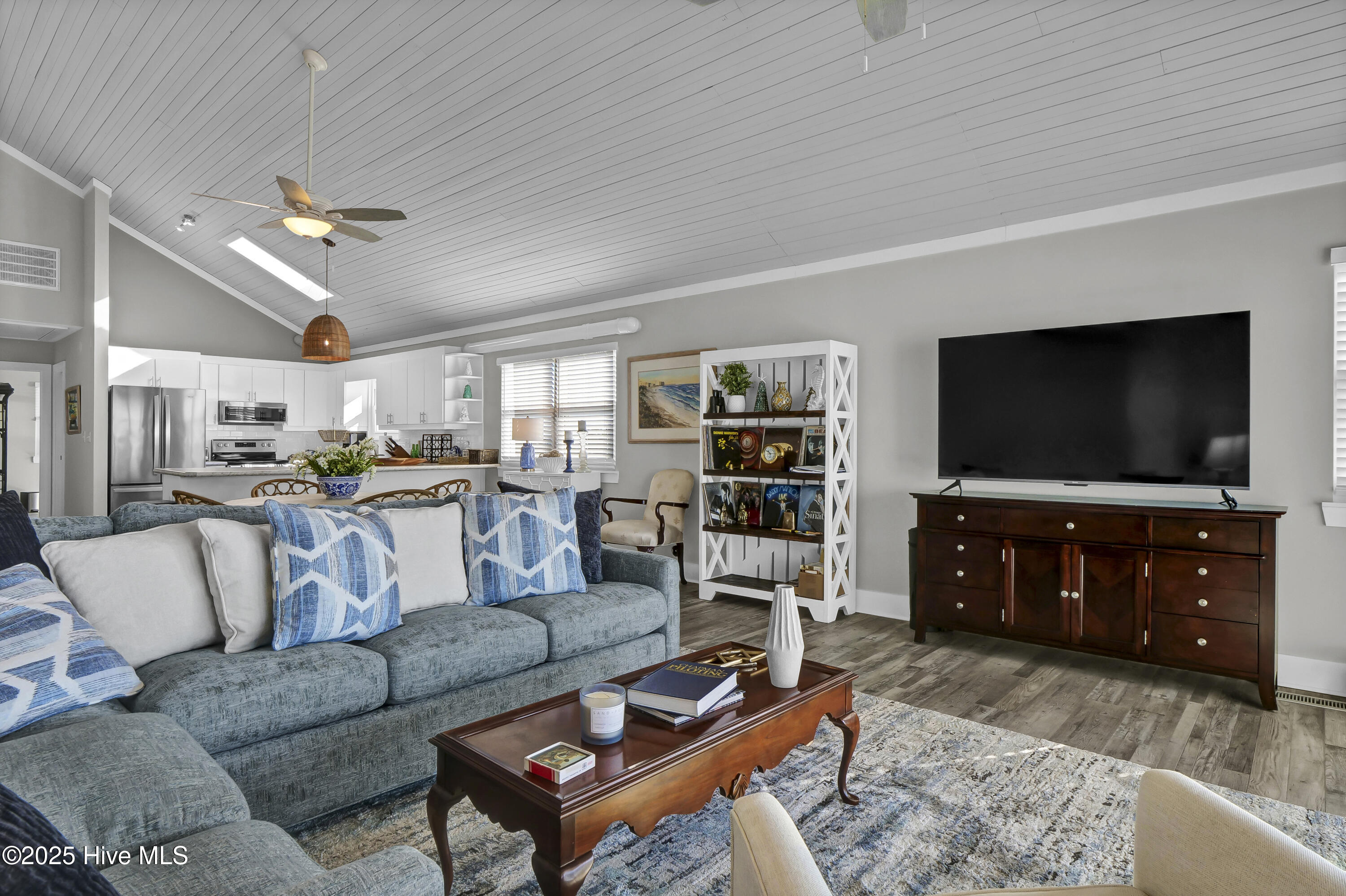 440 Causeway Drive B Property Photo 12