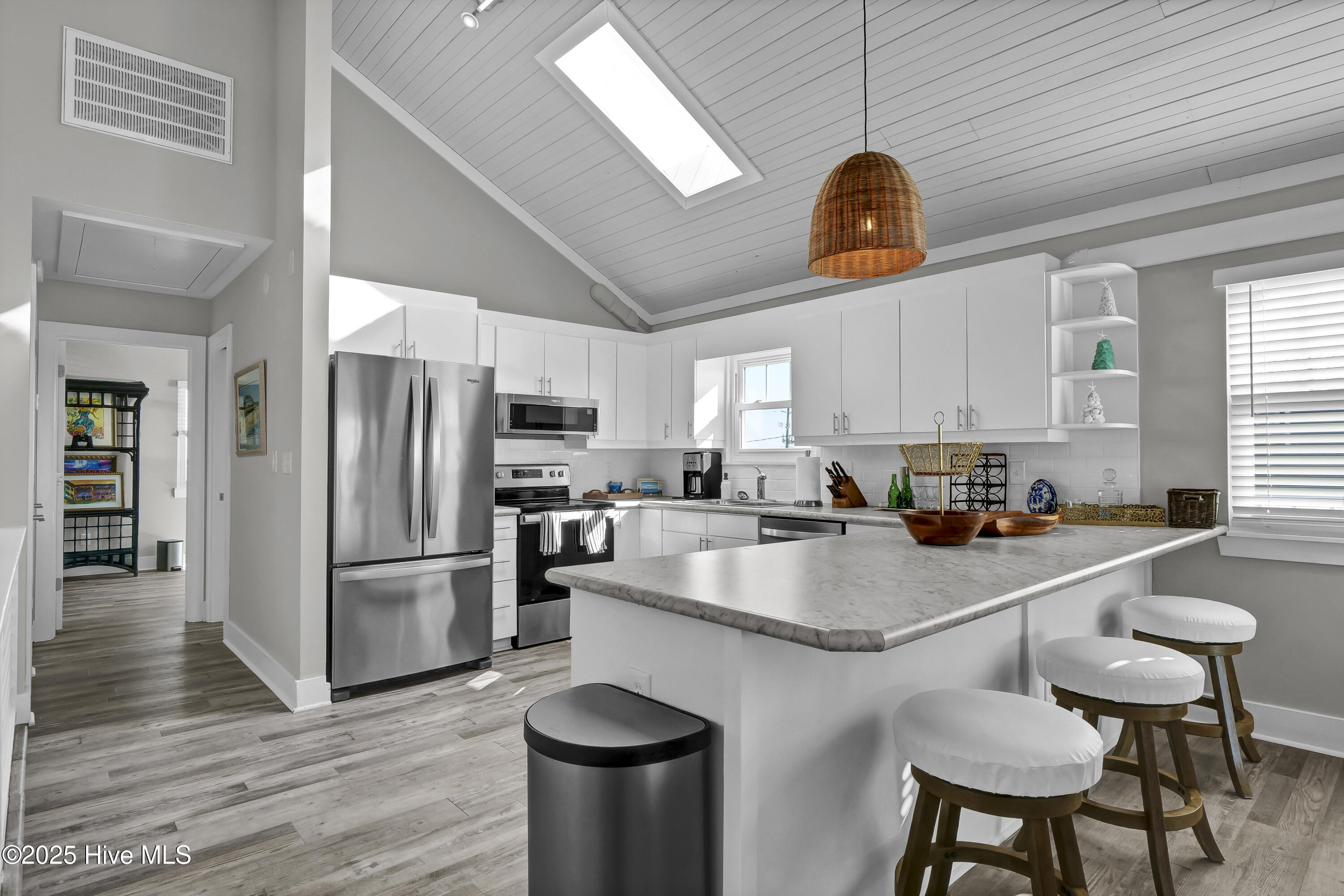 440 Causeway Drive B Property Photo 14