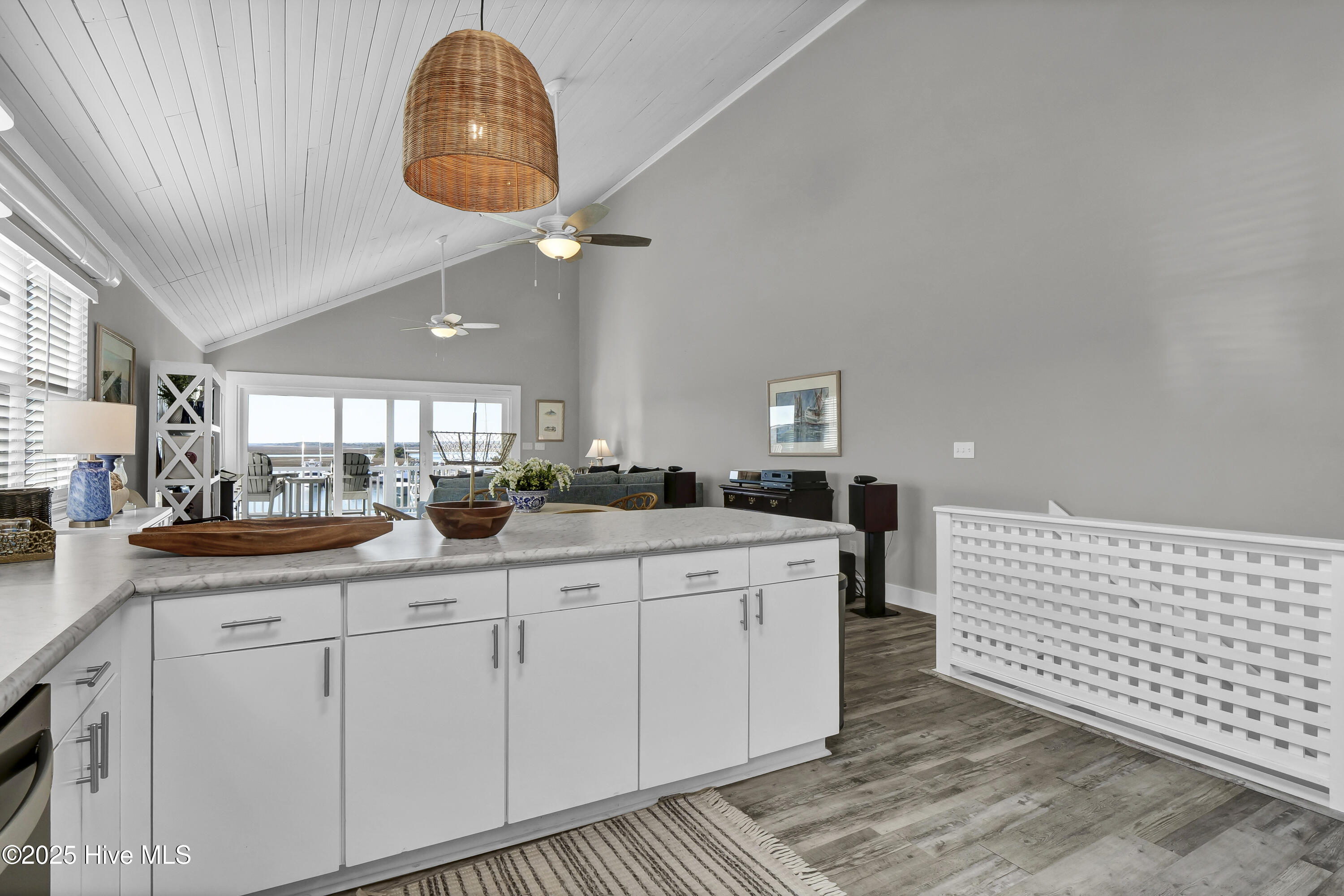 440 Causeway Drive B Property Photo 18