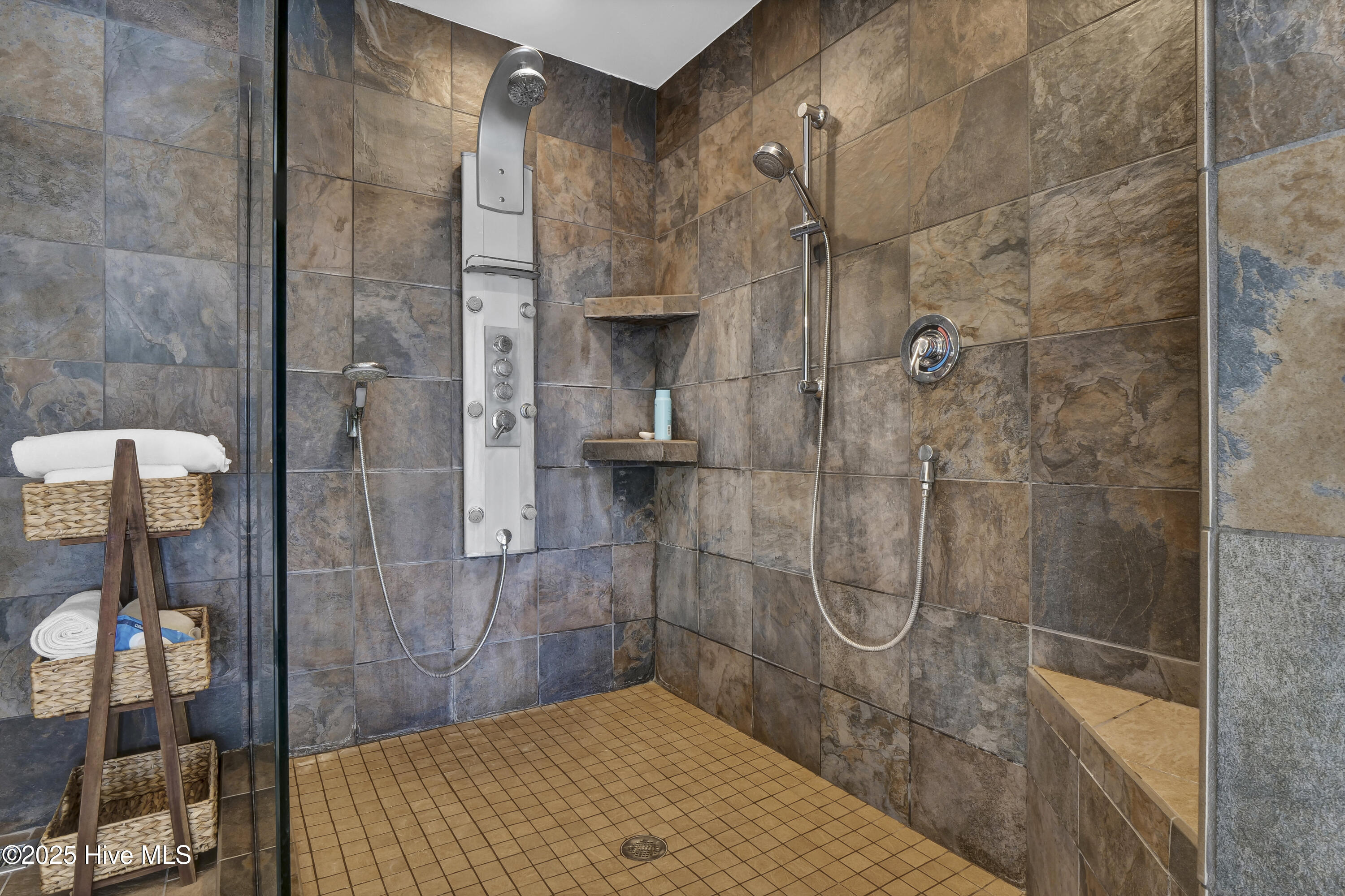 440 Causeway Drive B Property Photo 25