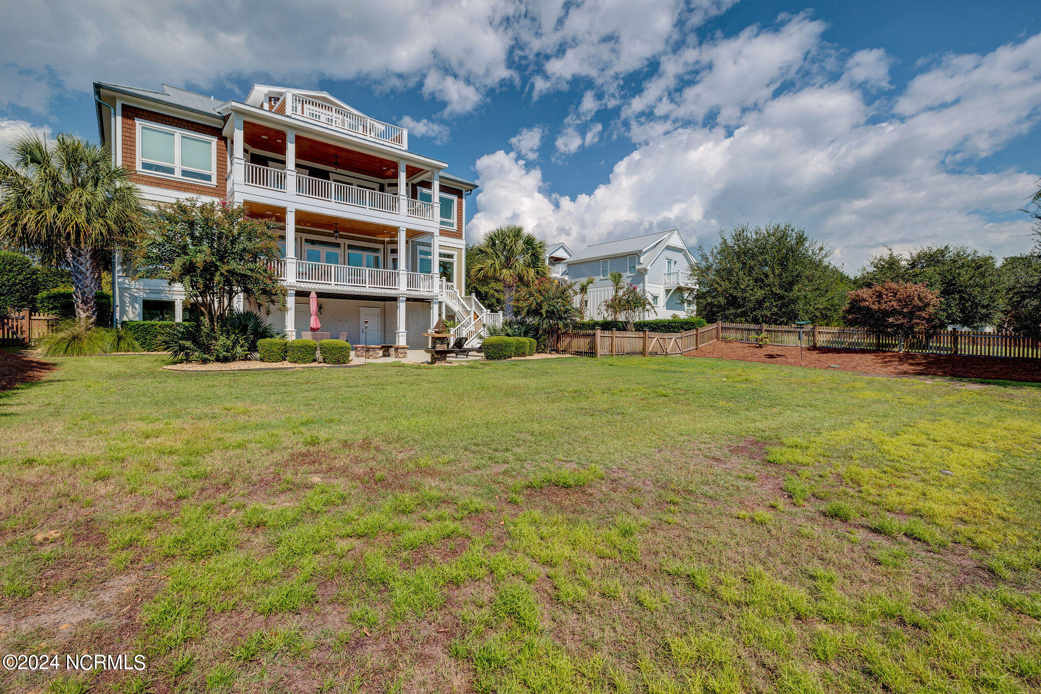 309 E Island View Drive Property Photo 13
