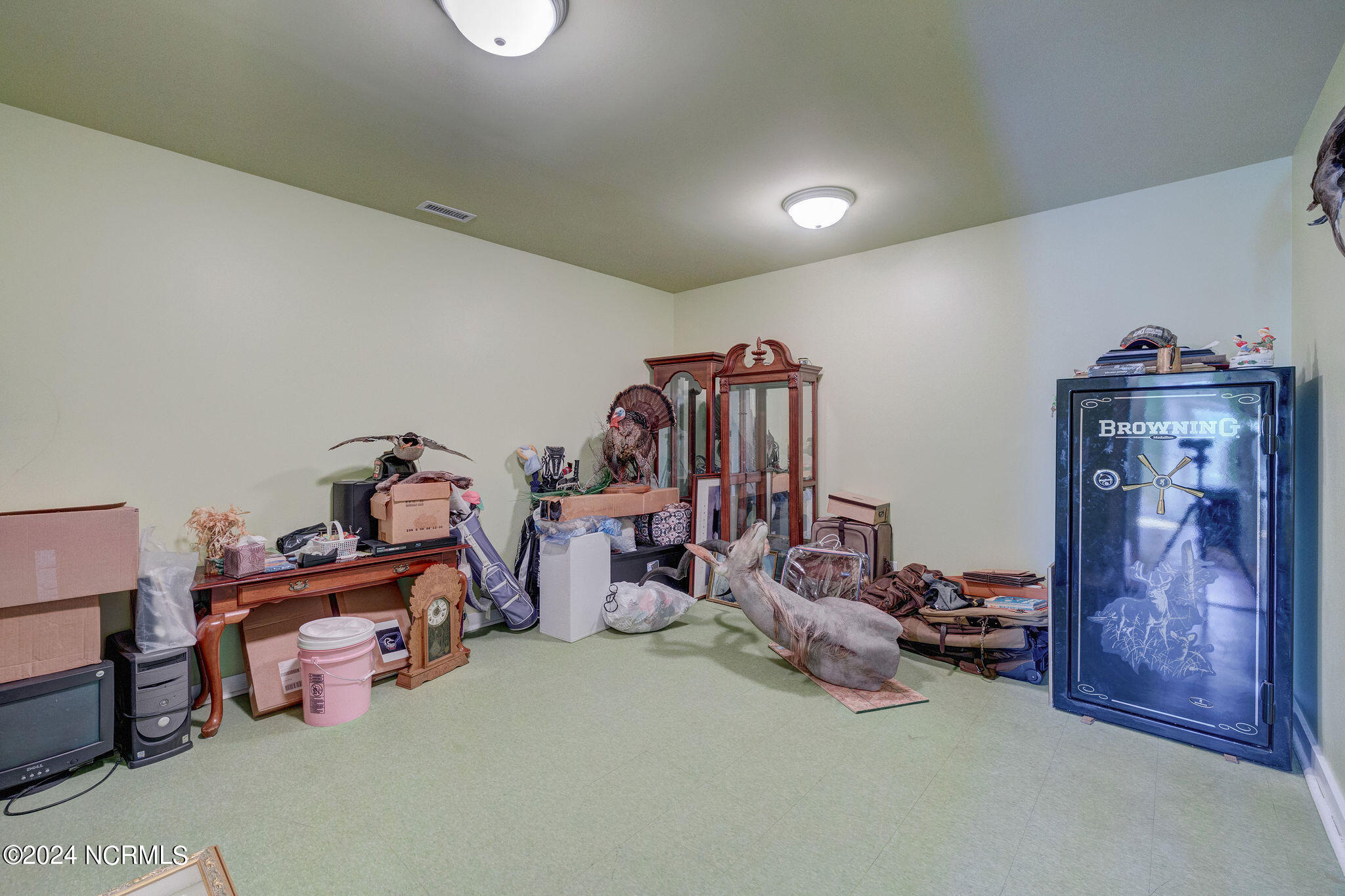 309 E Island View Drive Property Photo 47
