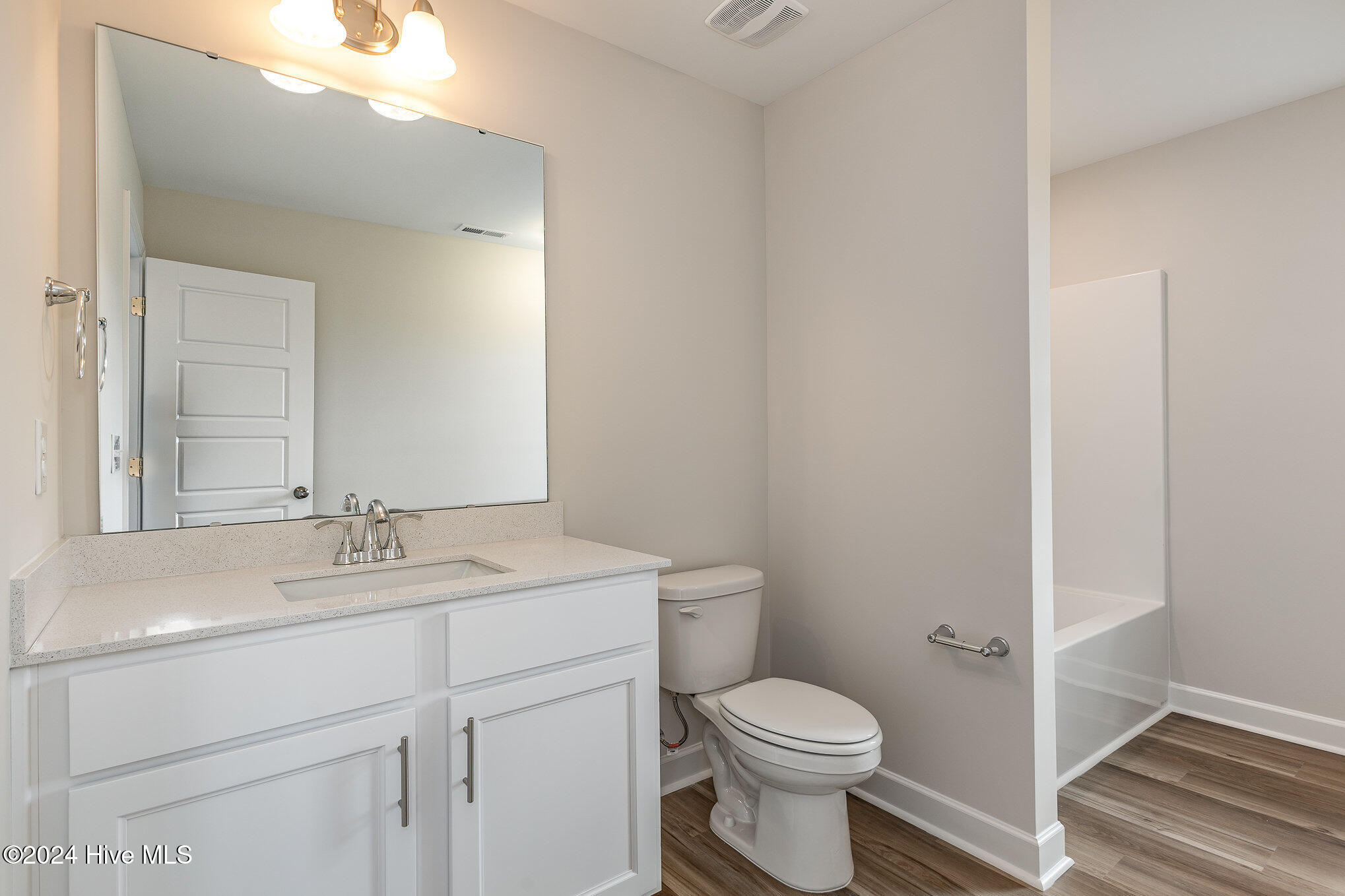 246 Trescott Street Property Photo 24