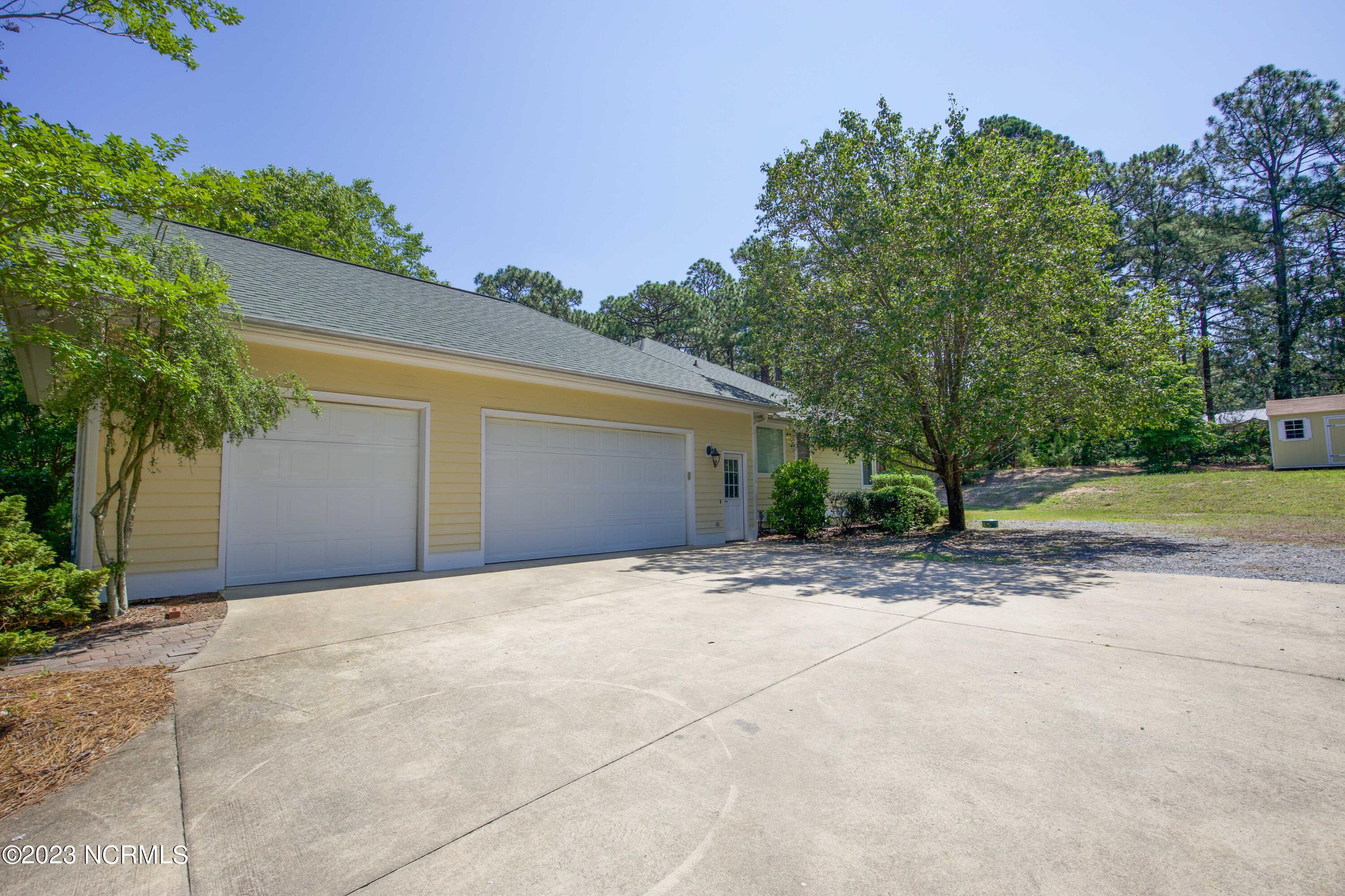 171 Boiling Springs Circle Property Photo 2