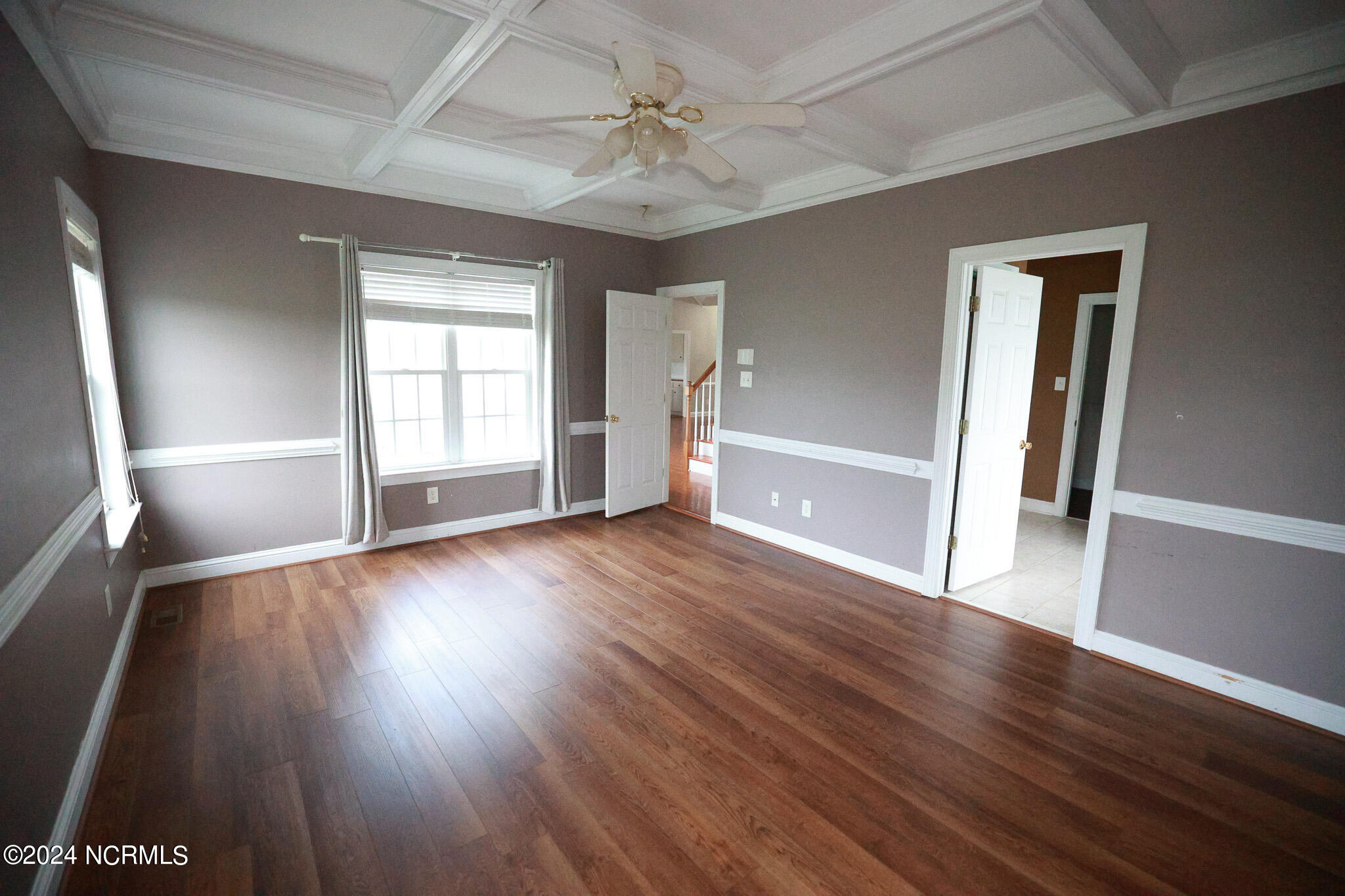 5014 Davis Road Property Photo 3