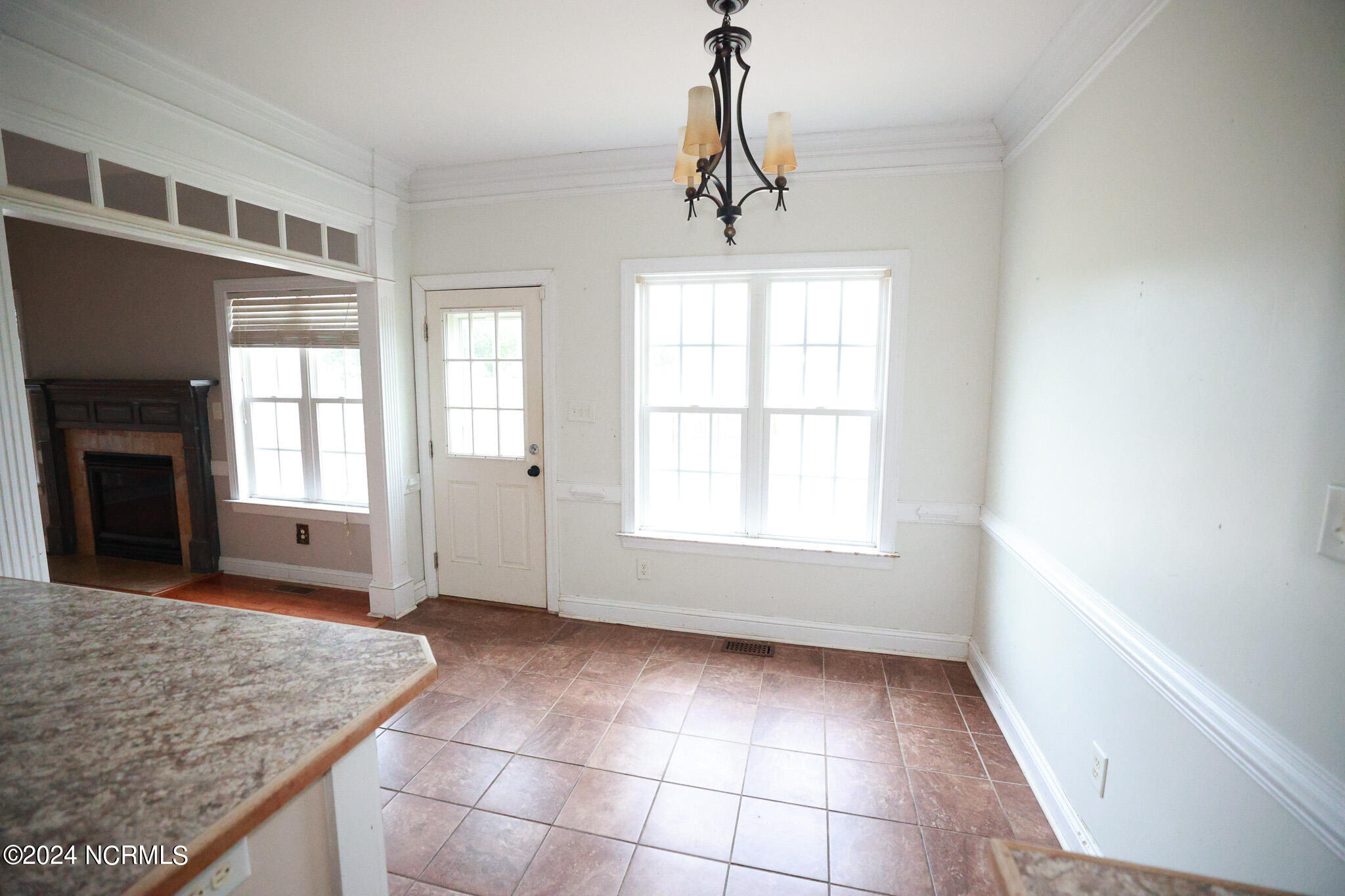 5014 Davis Road Property Photo 14