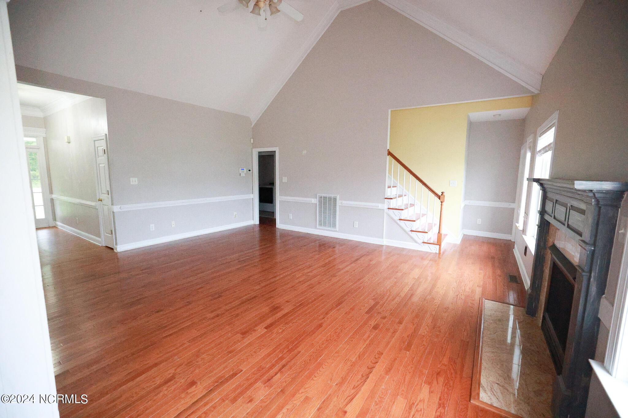 5014 Davis Road Property Photo 15