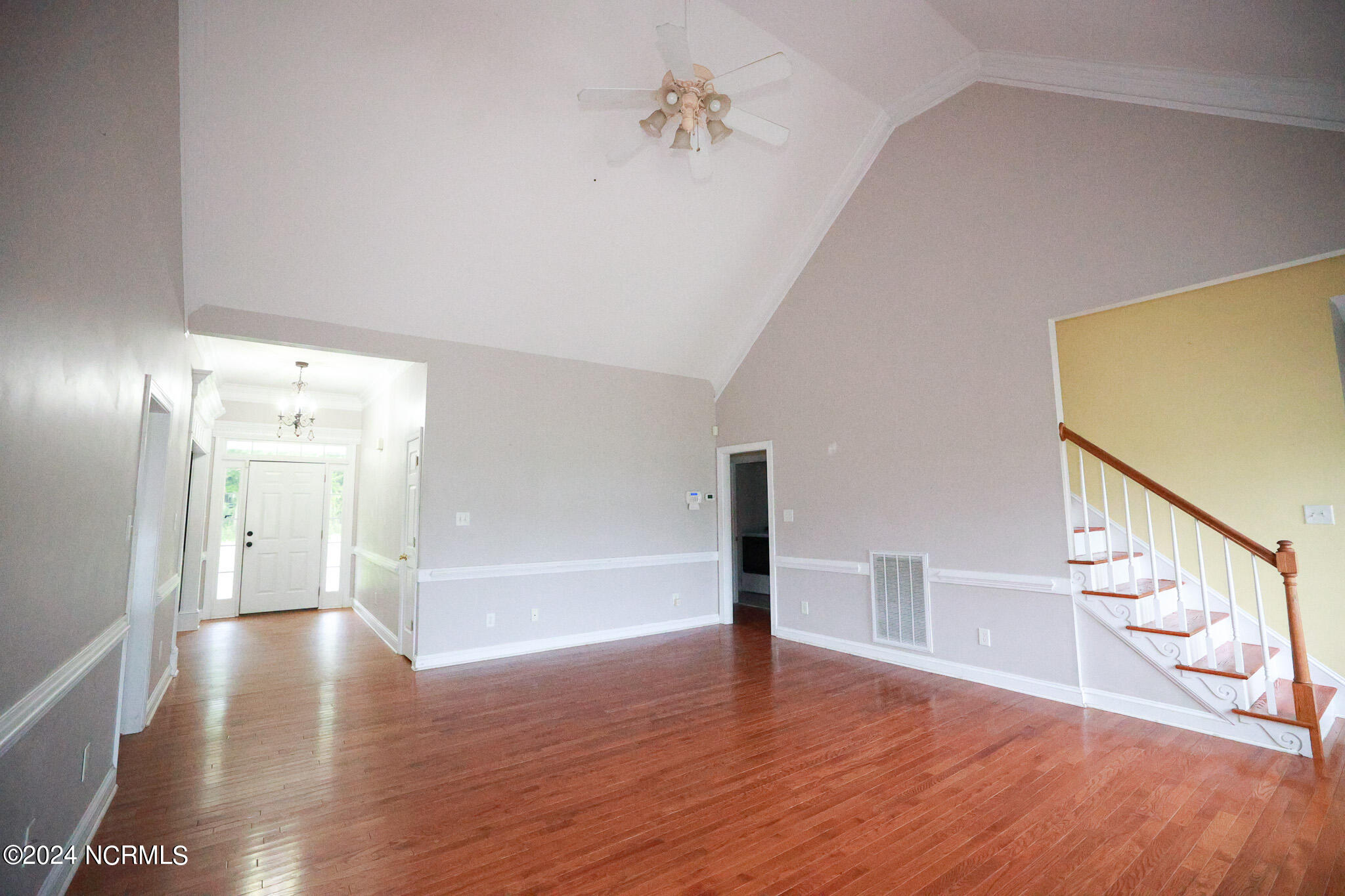 5014 Davis Road Property Photo 16