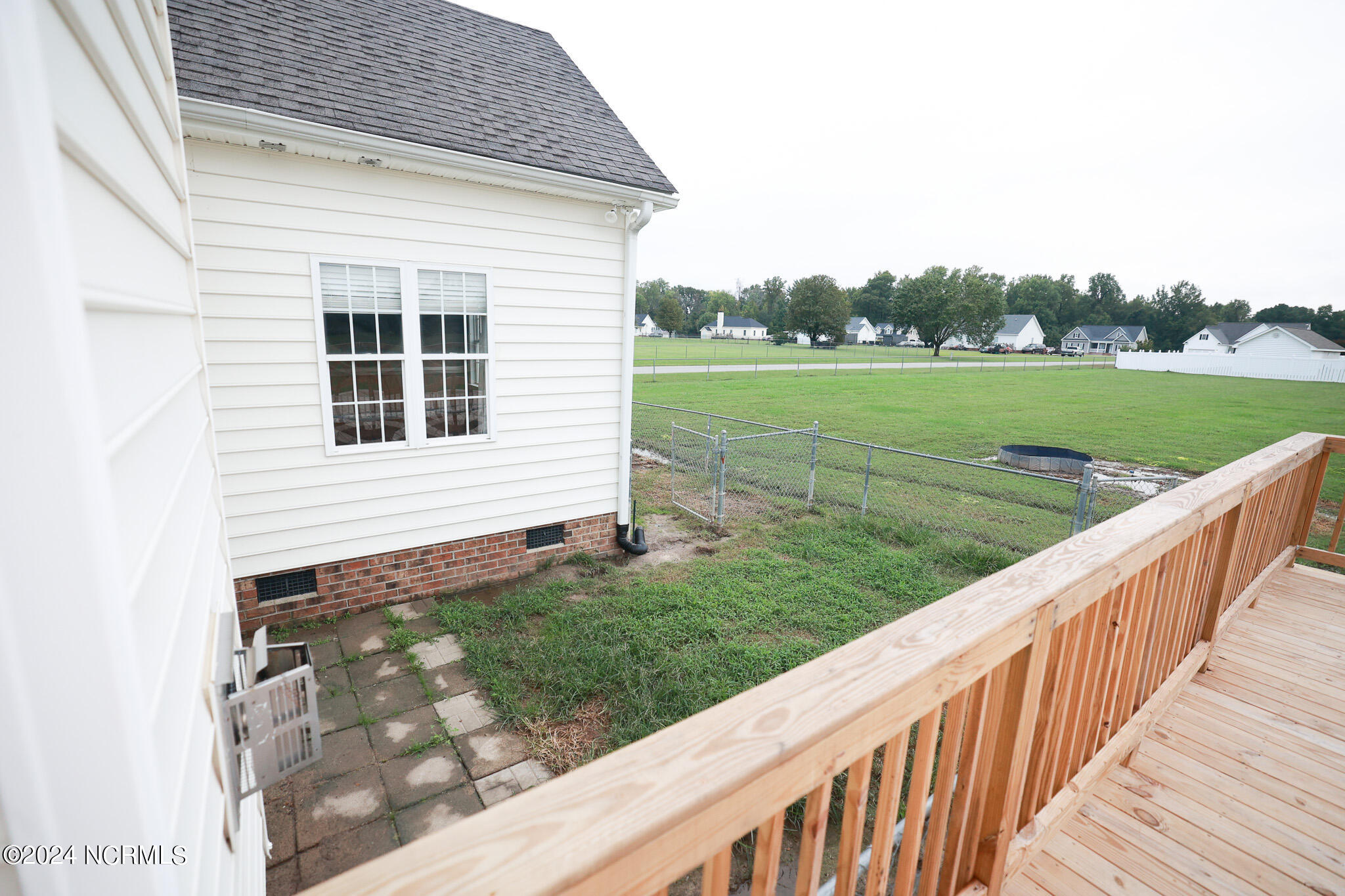 5014 Davis Road Property Photo 35