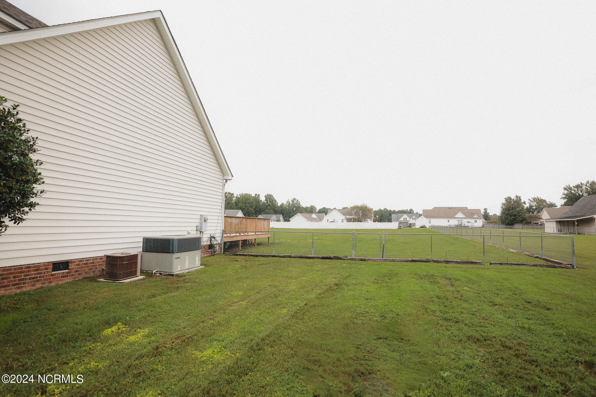 5014 Davis Road Property Photo 42