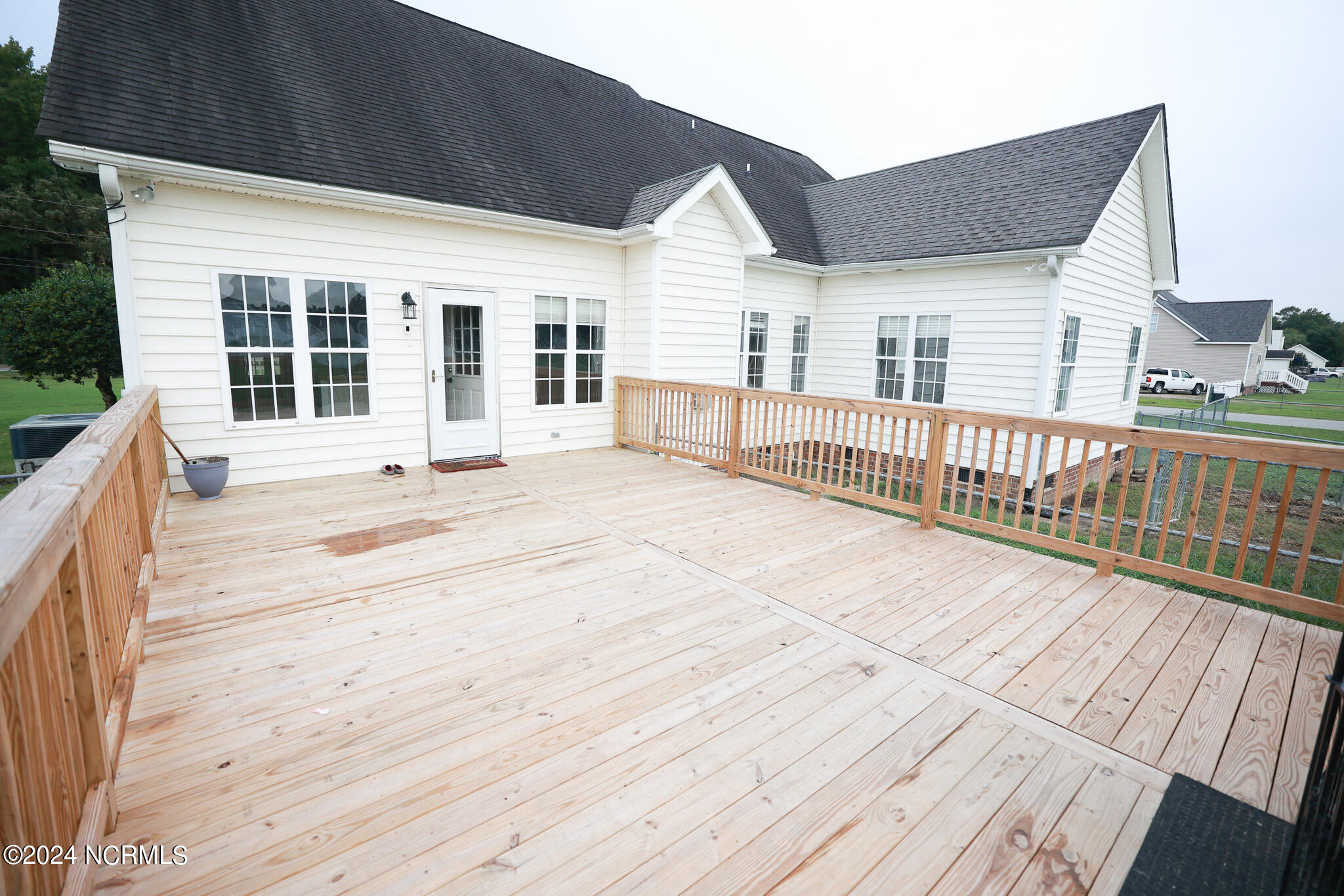 5014 Davis Road Property Photo 66