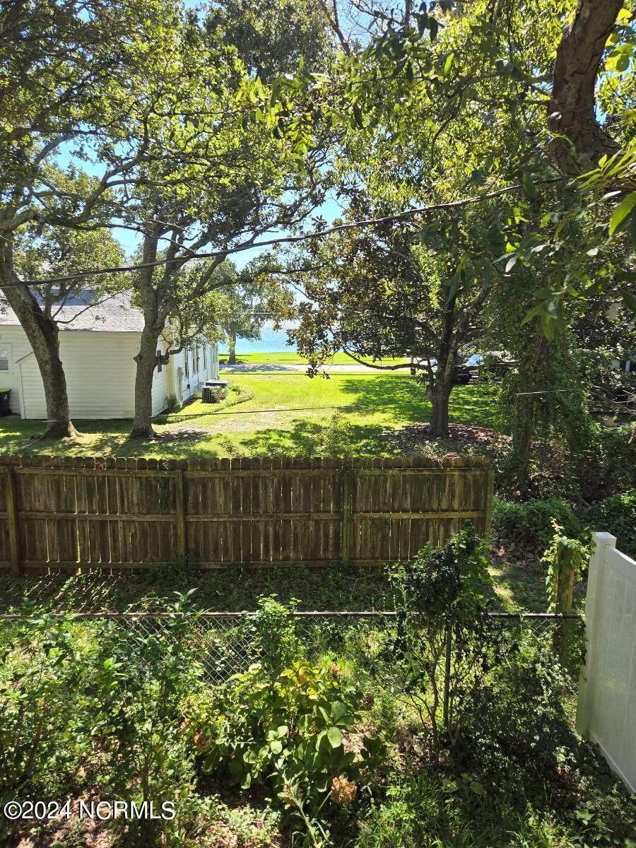 2807 Arendell Street Property Photo 5