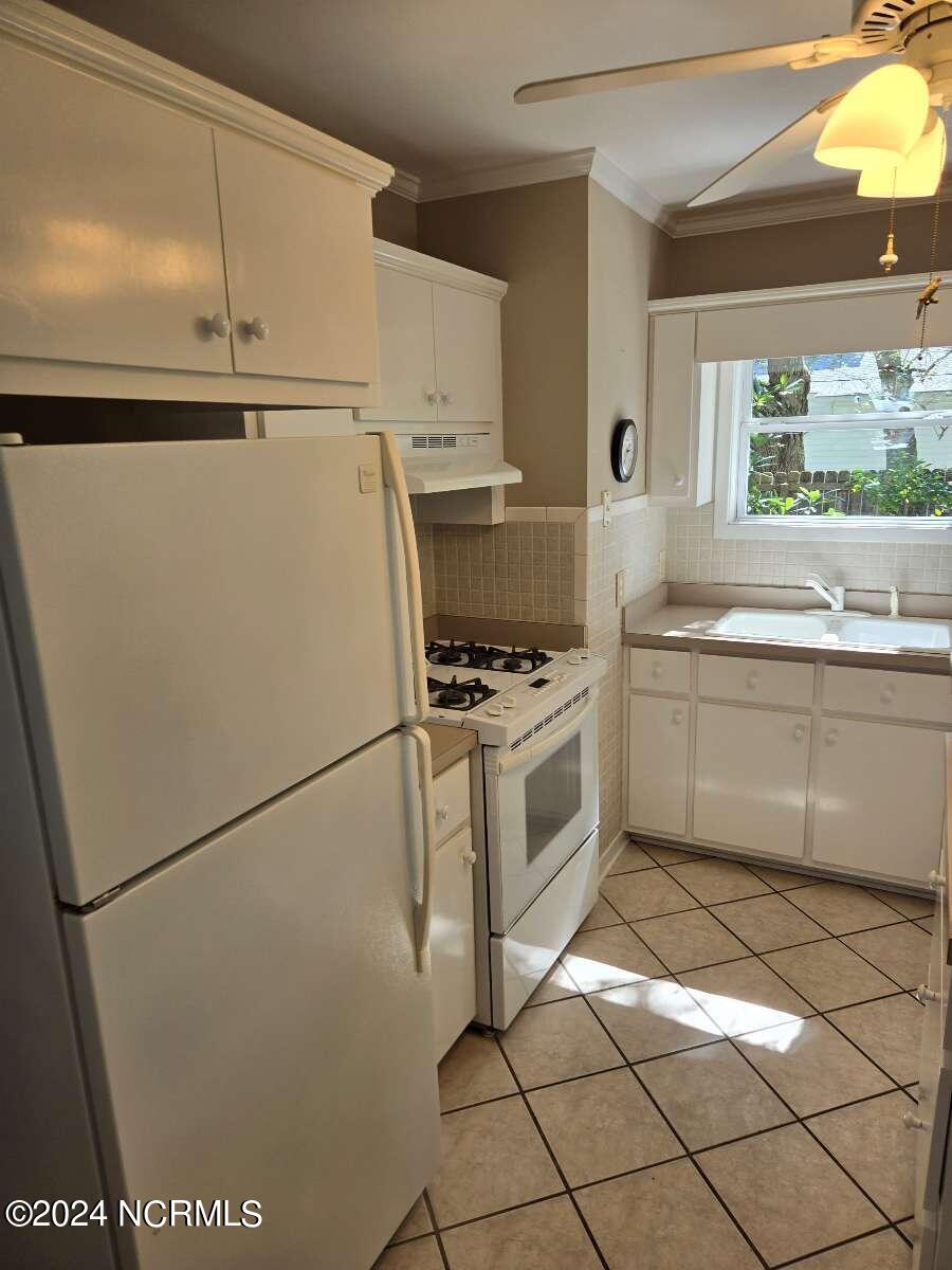 2807 Arendell Street Property Photo 9