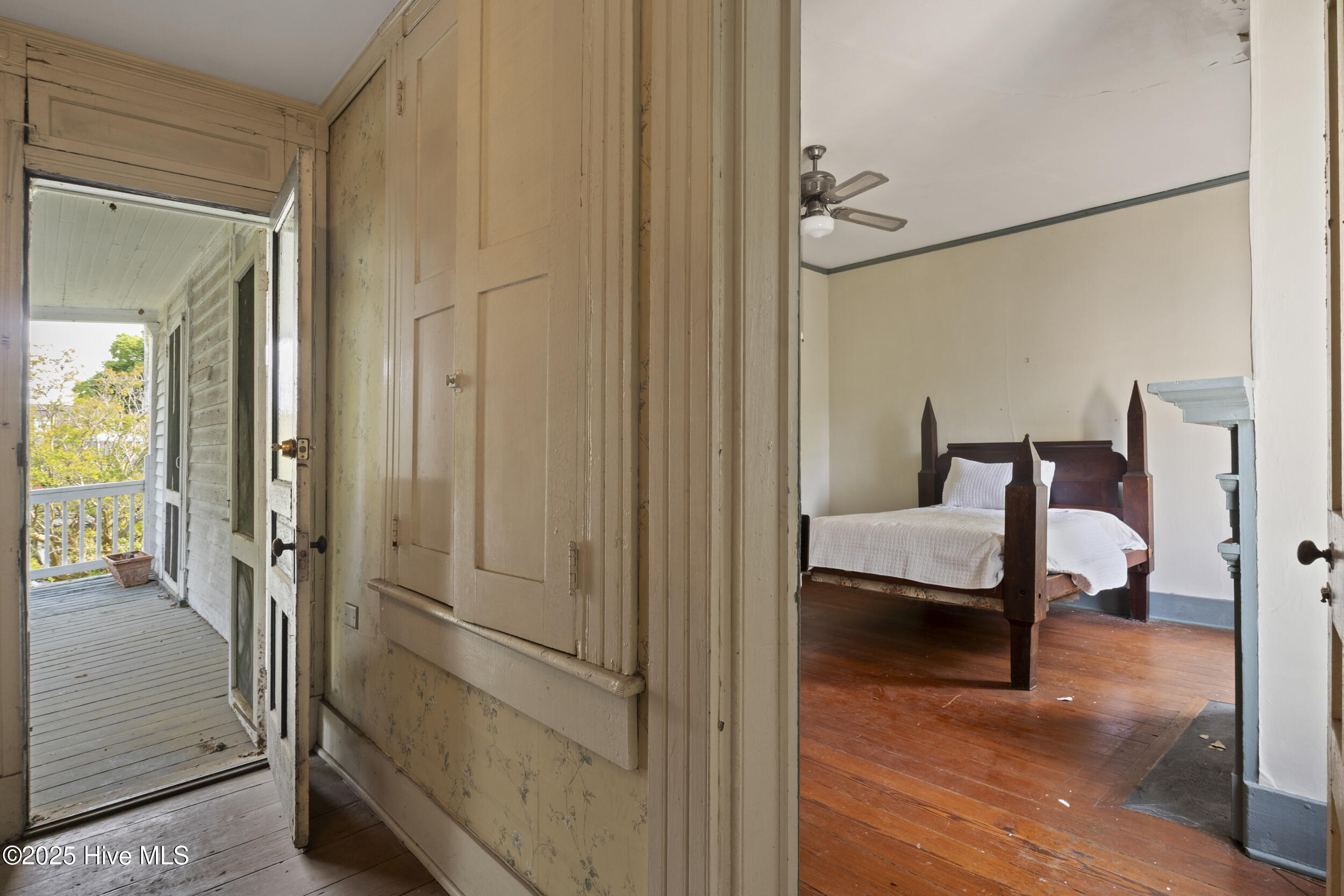 204 S Road Street Property Photo 44