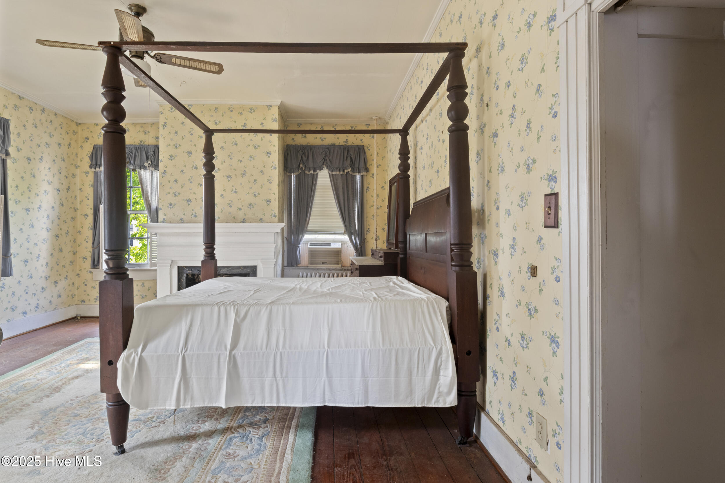 204 S Road Street Property Photo 45