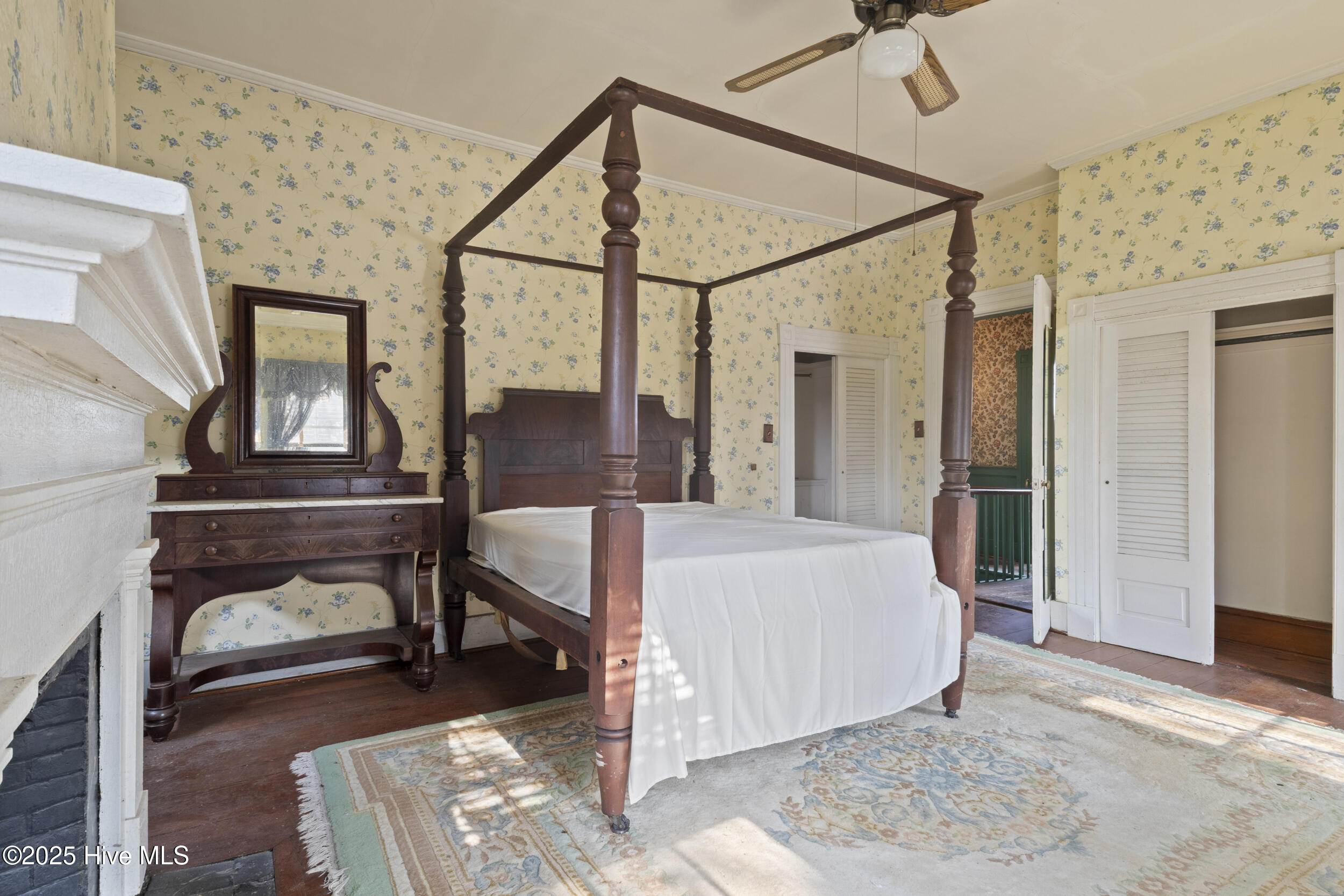 204 S Road Street Property Photo 46