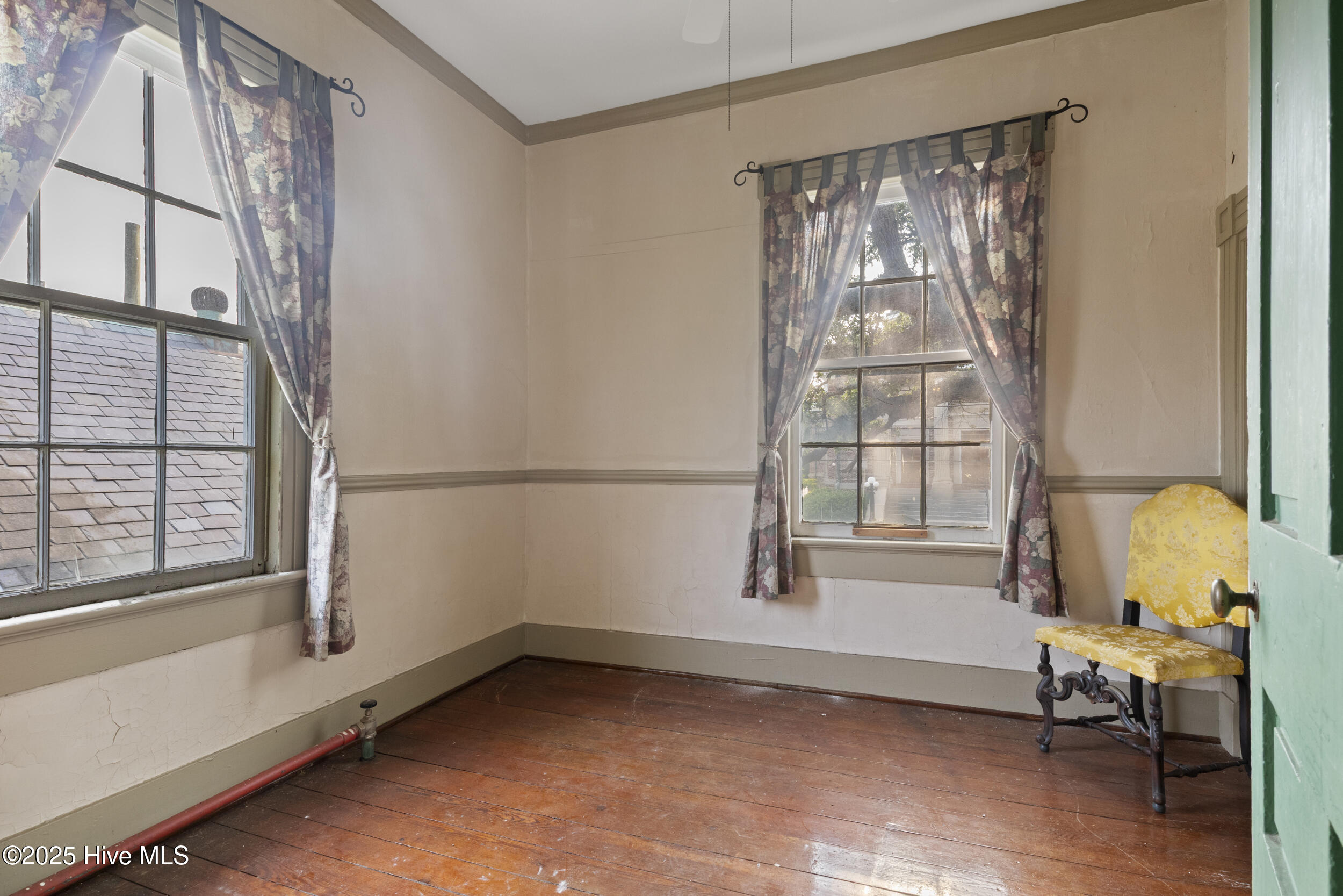 204 S Road Street Property Photo 49