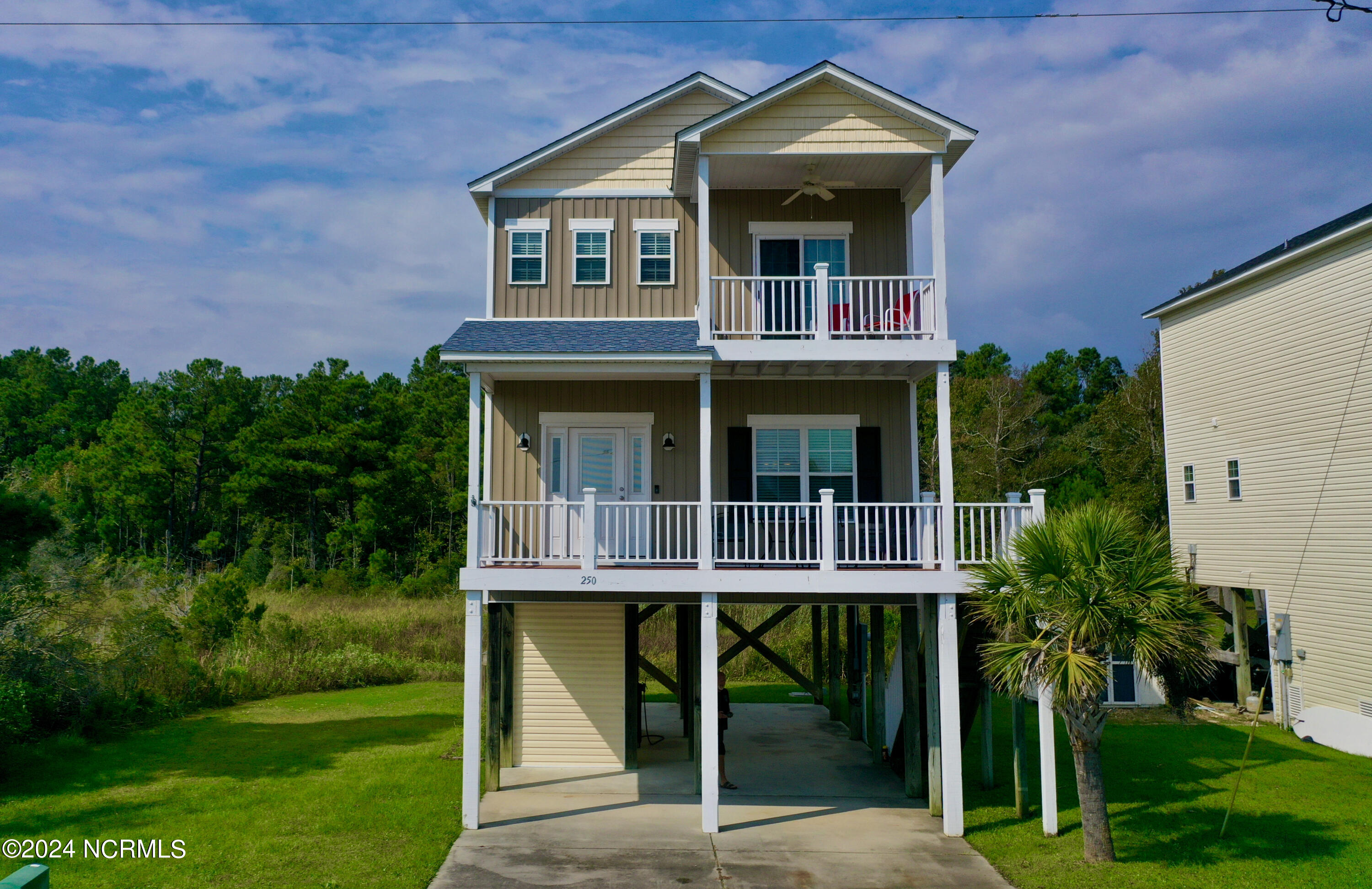 250 Riverside Drive Property Photo 1